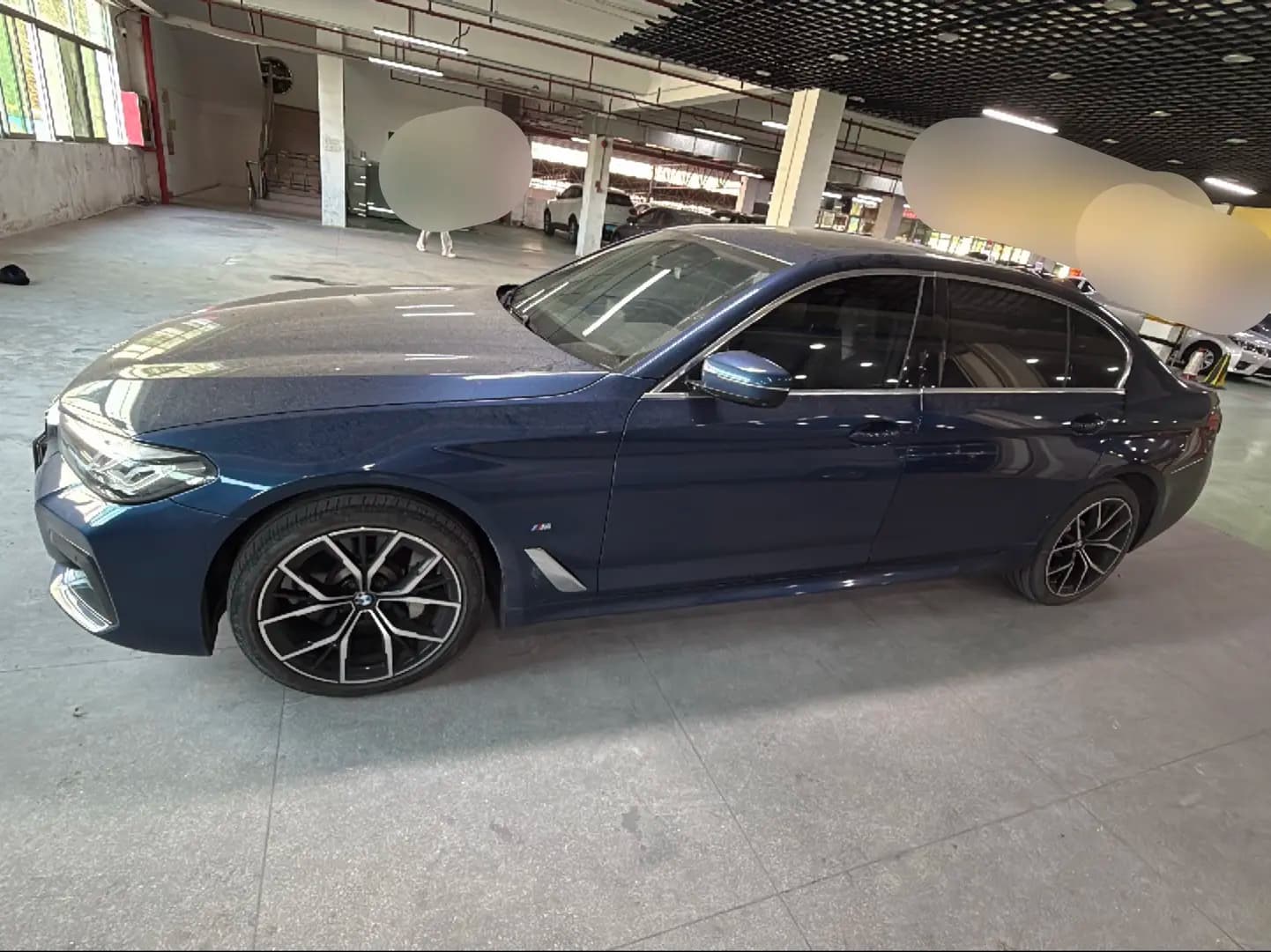 BMW 5 Series 2022 г. 73416 км. — фото 2