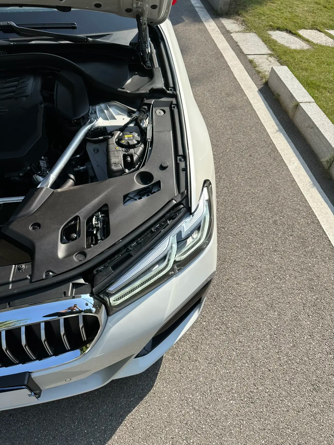 BMW 5 Series 2022 г. 84415 км. — фото 14