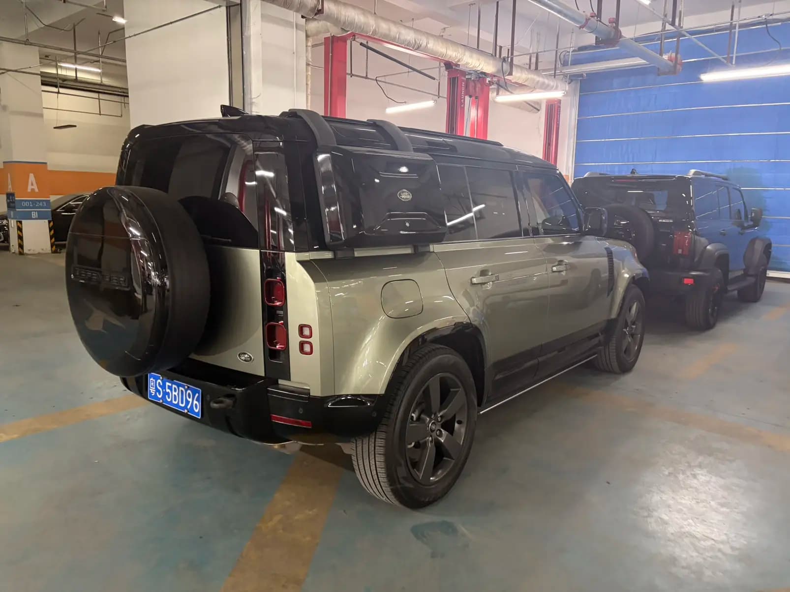 Land Rover Guard 2022 г. 57000 км. — фото 5