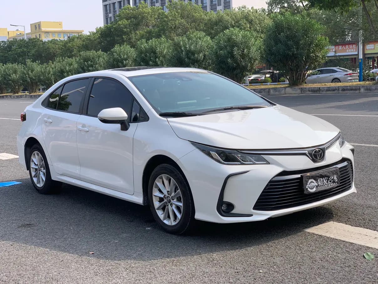 Toyota Corolla 2022 г. 46110 км. — фото 3