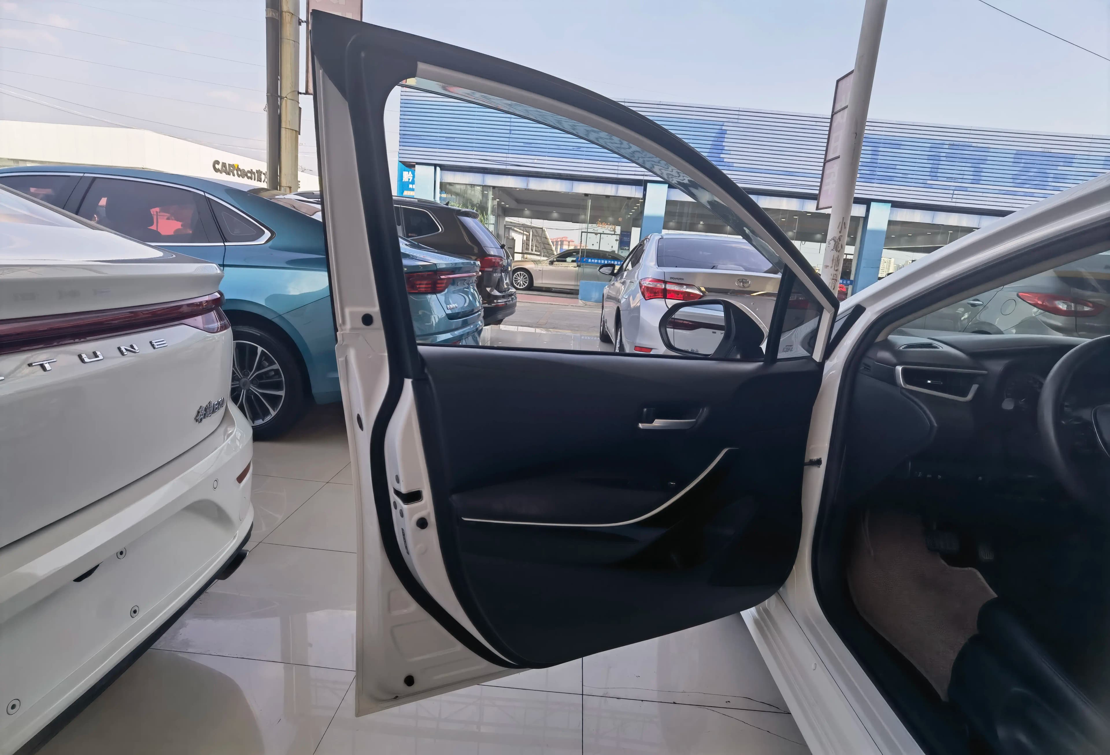 Toyota Corolla 2022 г. 70113 км. — фото 11