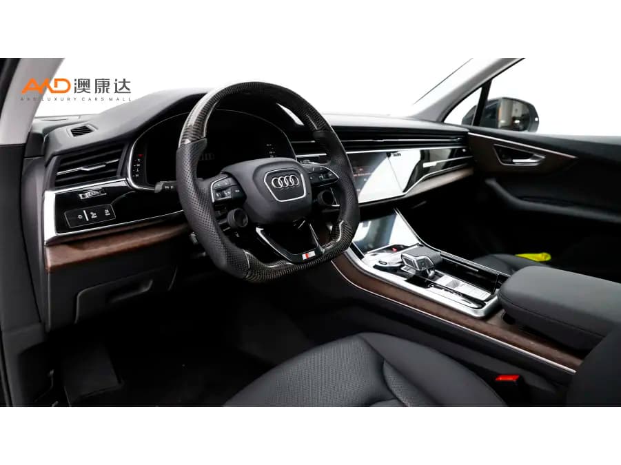 Audi Q7 2021 г. 93726 км. — фото 7
