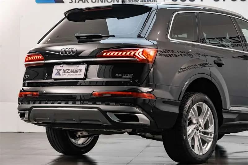 Audi Q7 2024 г. 30727 км. — фото 10