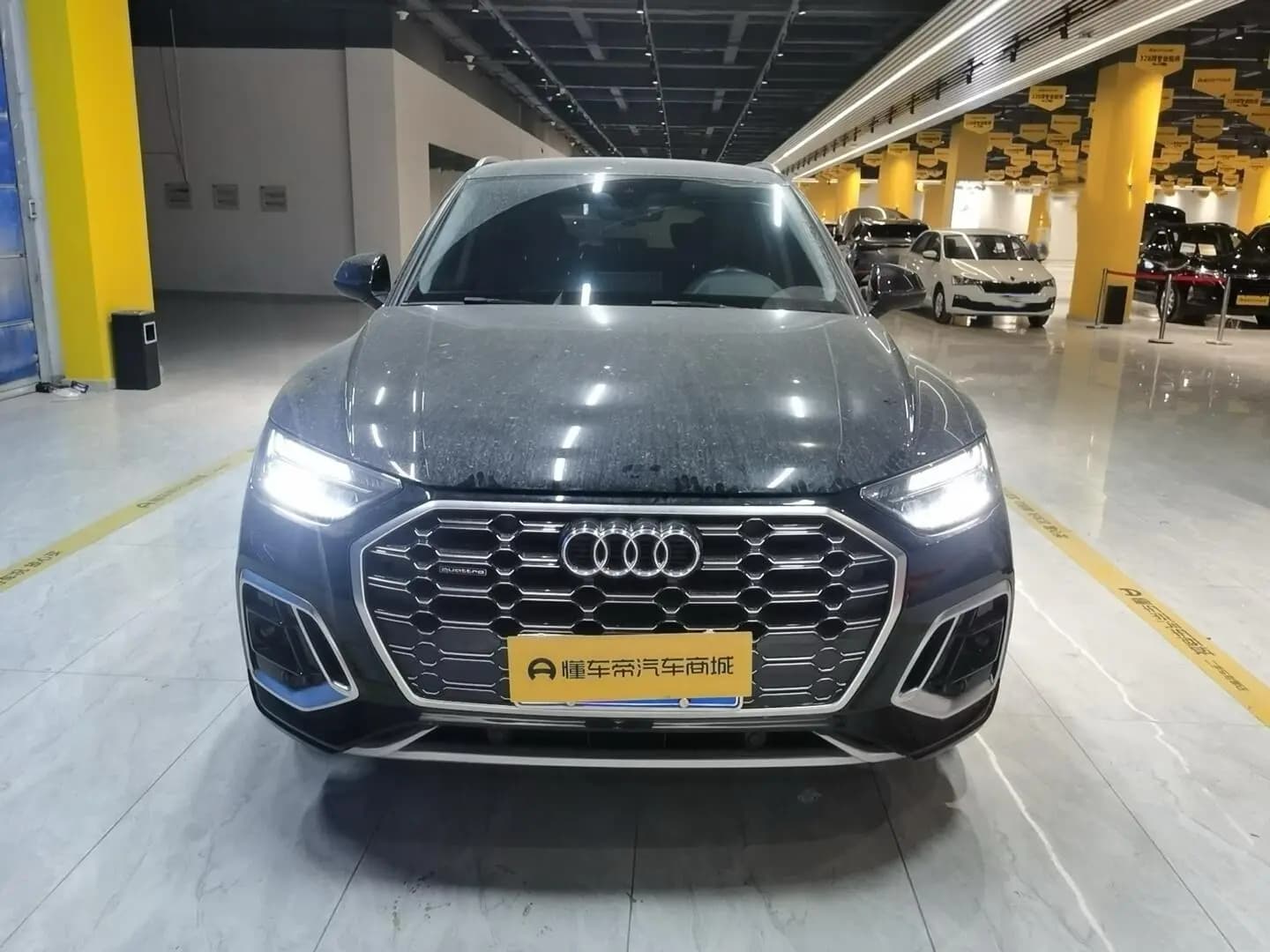 Audi Q5L 2021 г. 96215 км. — фото 3