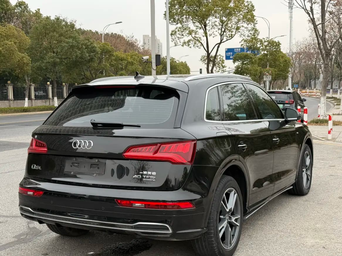 Audi Q5L 2021 г. 91016 км. — фото 6