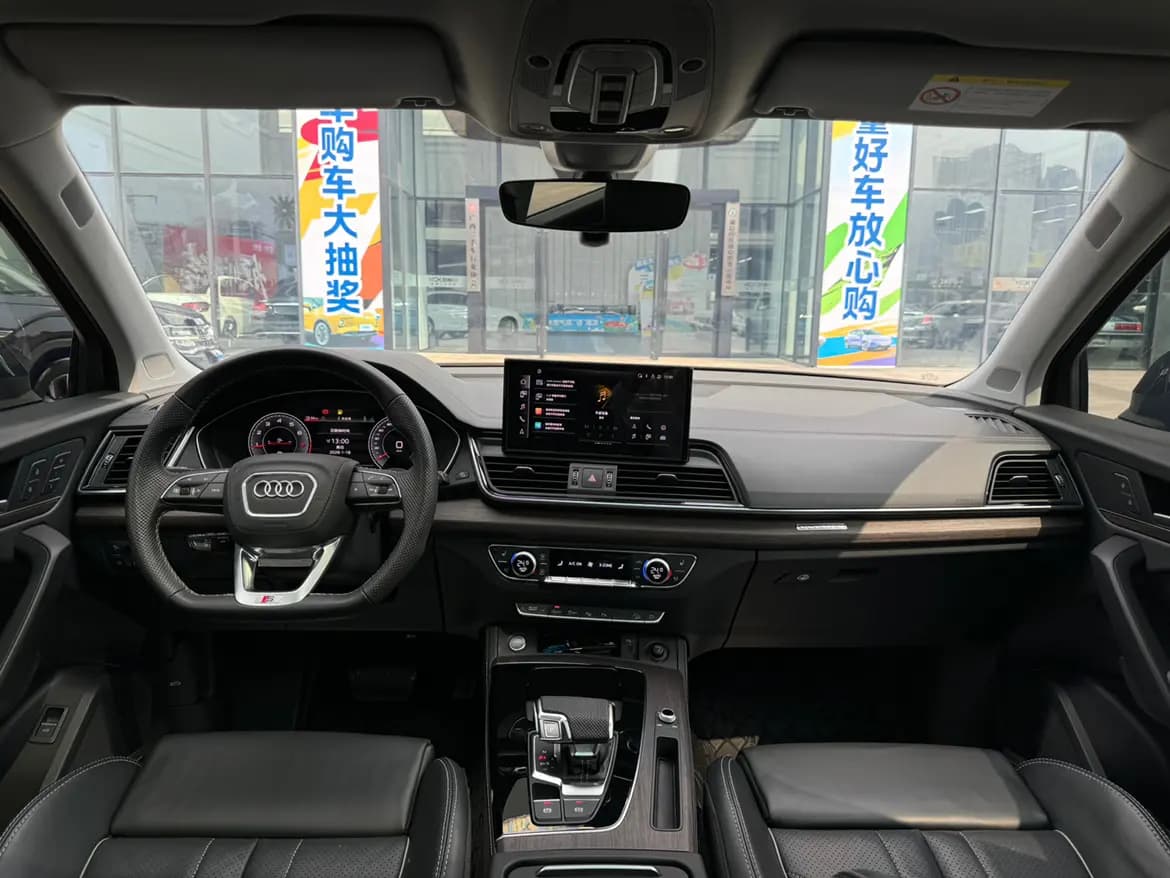 Audi Q5L 2022 г. 59030 км. — фото 14