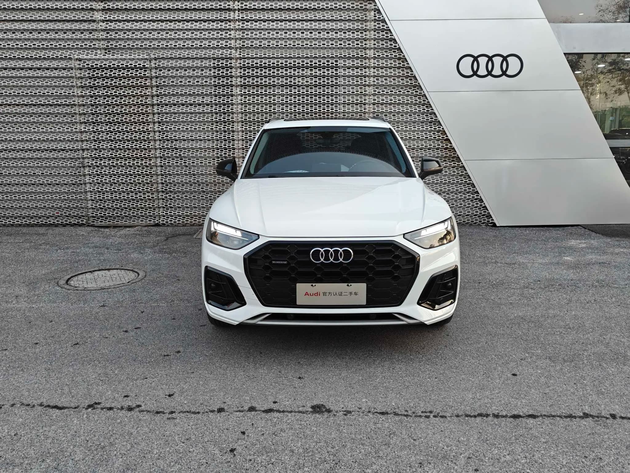 Audi Q5L 2022 г. 46031 км. — фото 2