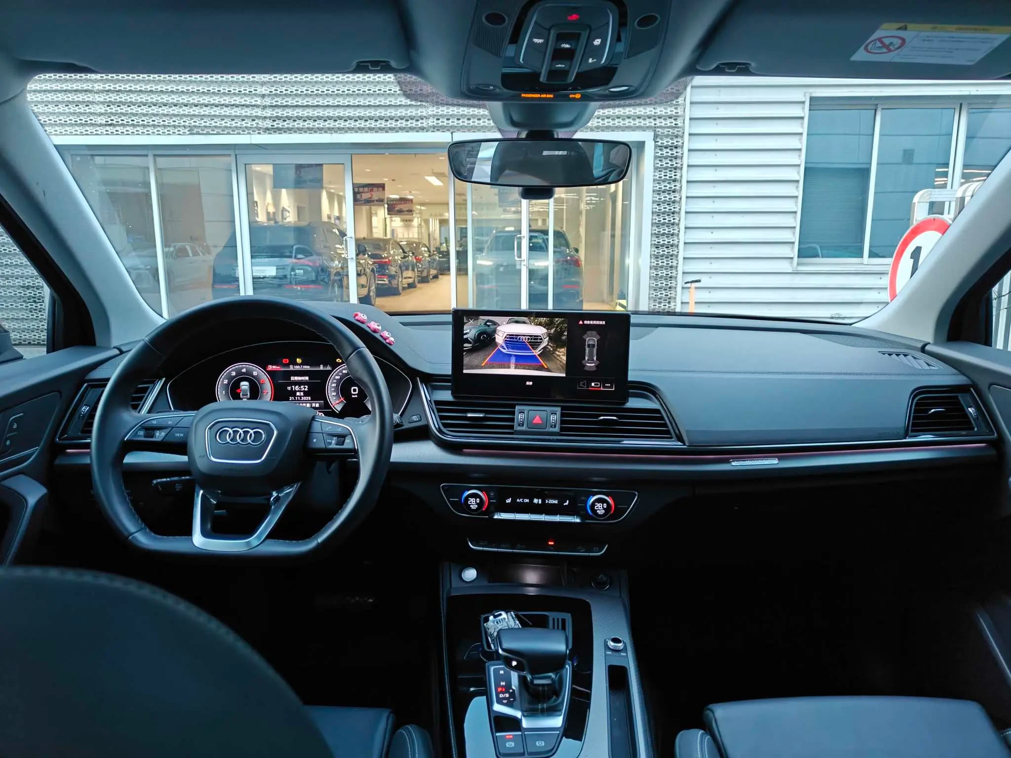 Audi Q5L 2022 г. 46031 км. — фото 11