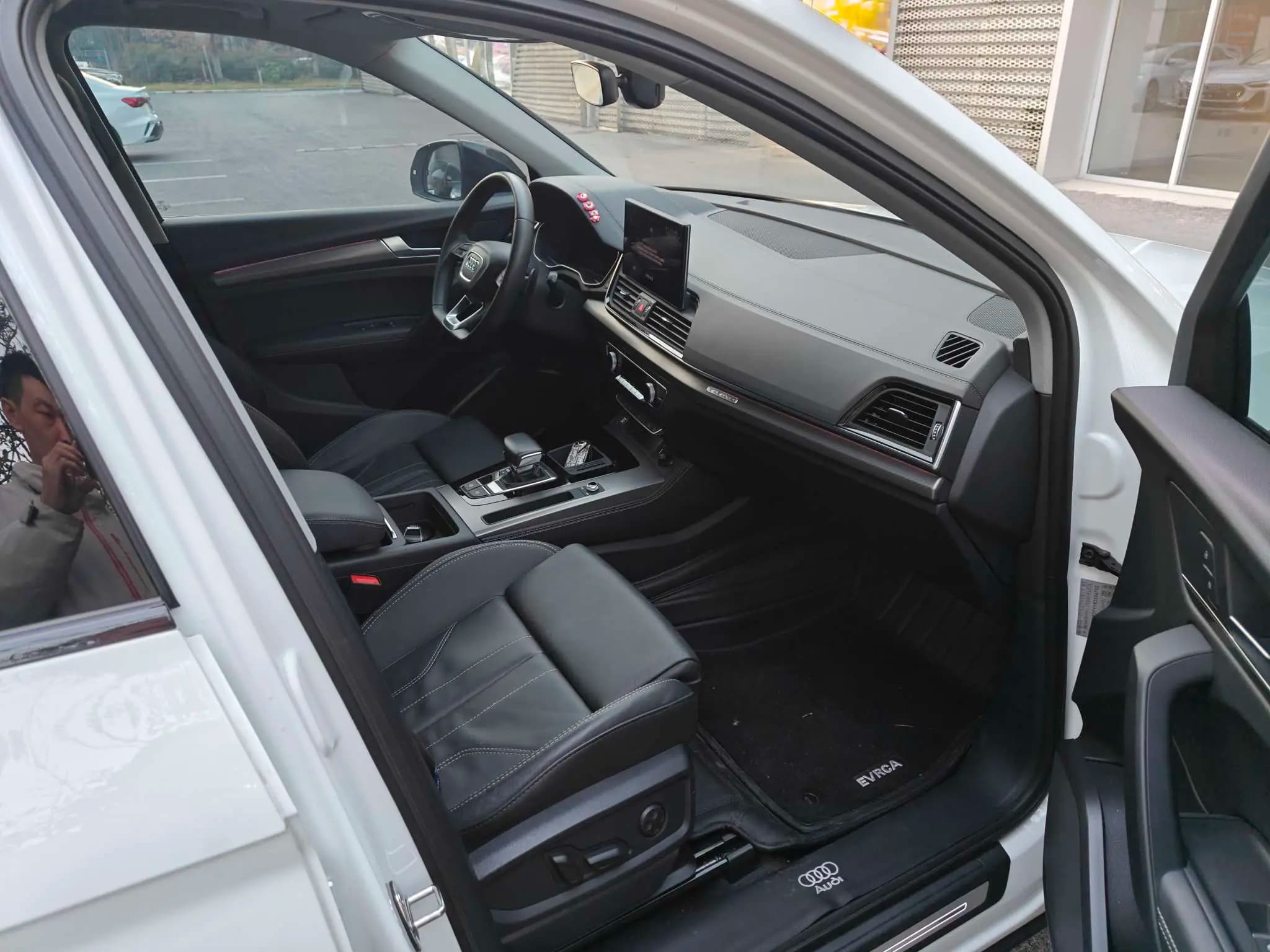 Audi Q5L 2022 г. 46031 км. — фото 13