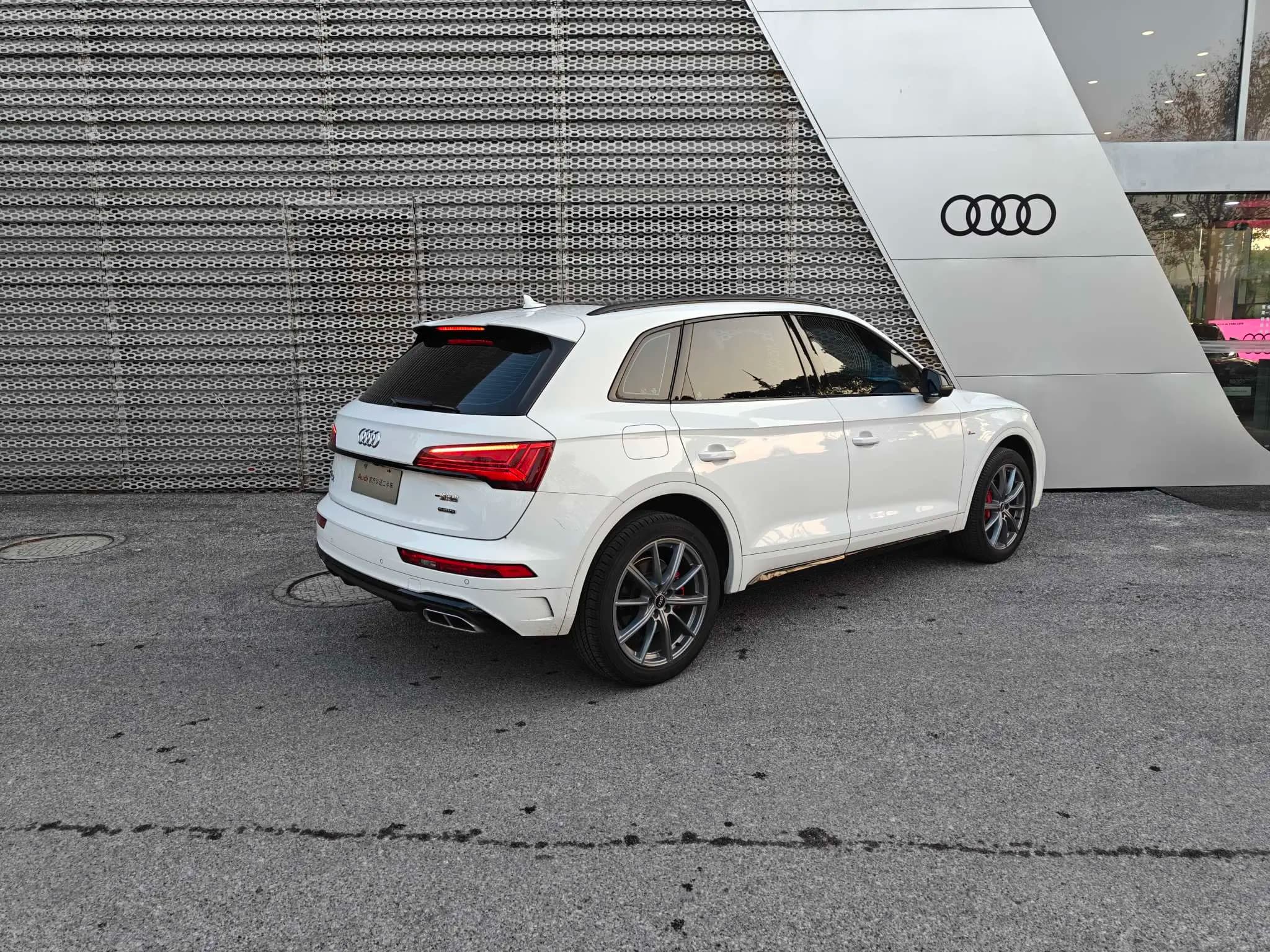 Audi Q5L 2022 г. 46031 км. — фото 4