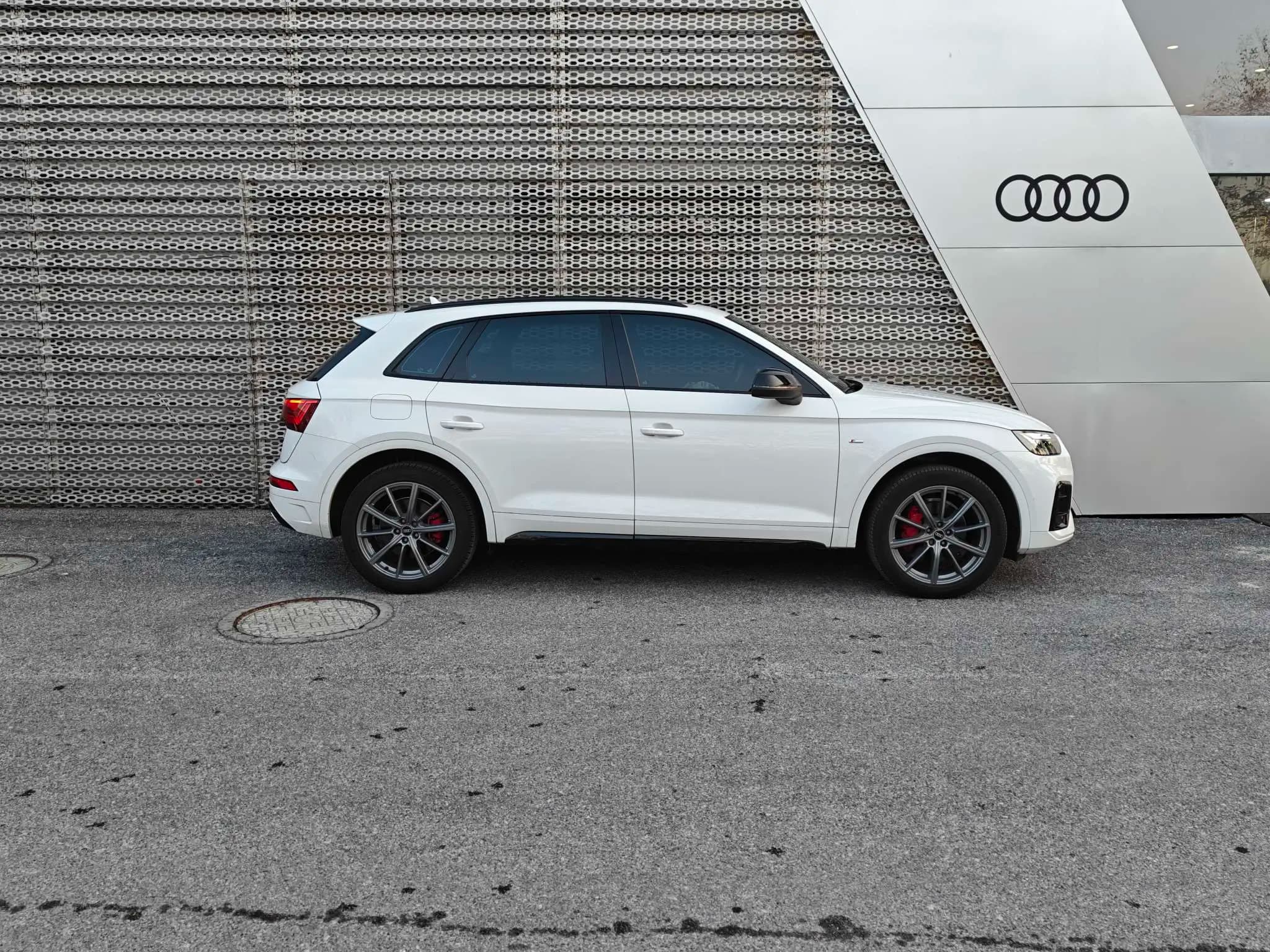 Audi Q5L 2022 г. 46031 км. — фото 5