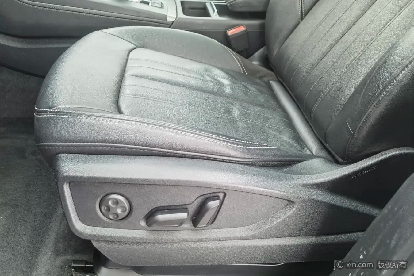 Audi Q5L 2021 г. 117033 км. — фото 18
