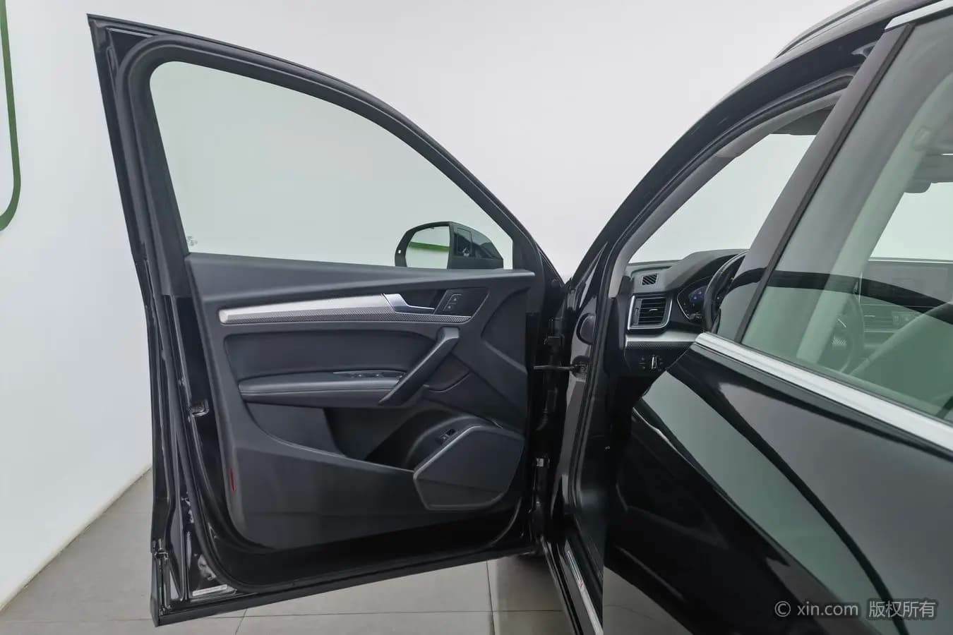 Audi Q5L 2021 г. 117033 км. — фото 21