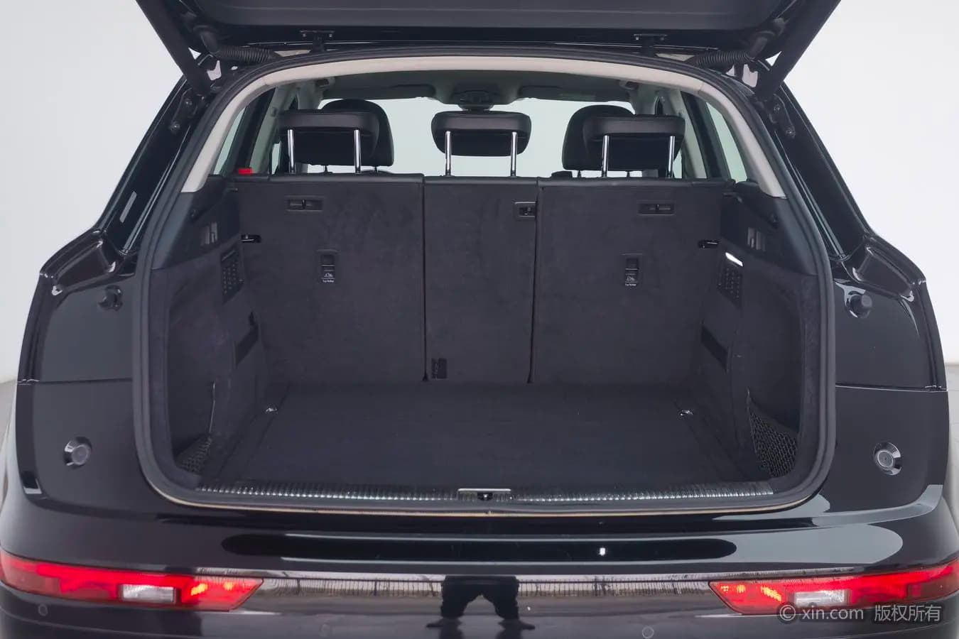 Audi Q5L 2021 г. 117033 км. — фото 23