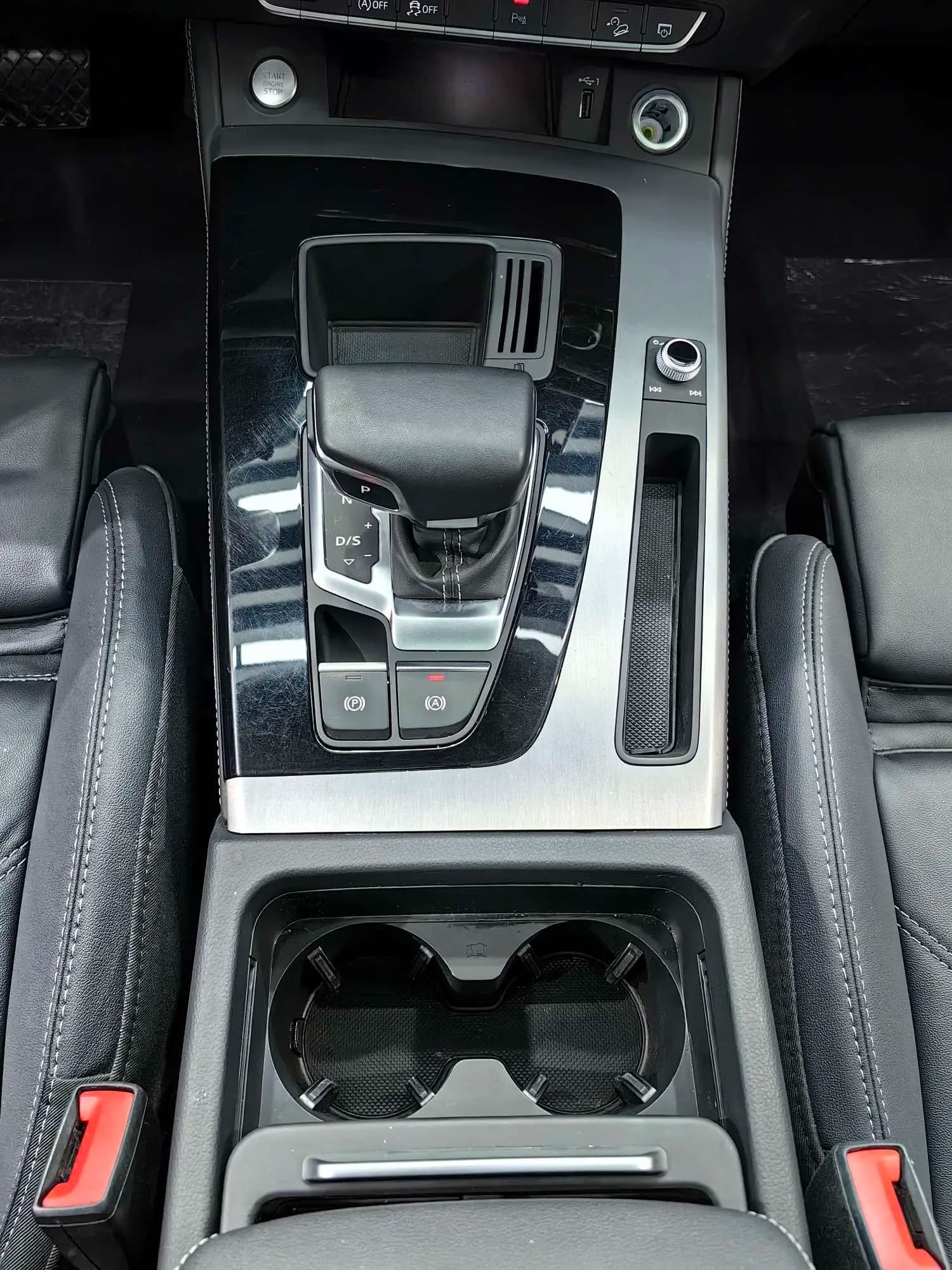 Audi Q5L 2022 г. 114338 км. — фото 15