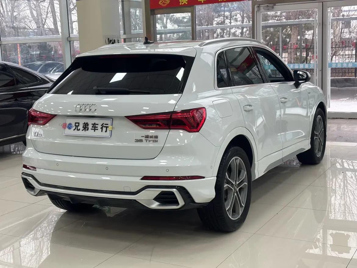 Audi Q3 2024 г. 16000 км. — фото 4