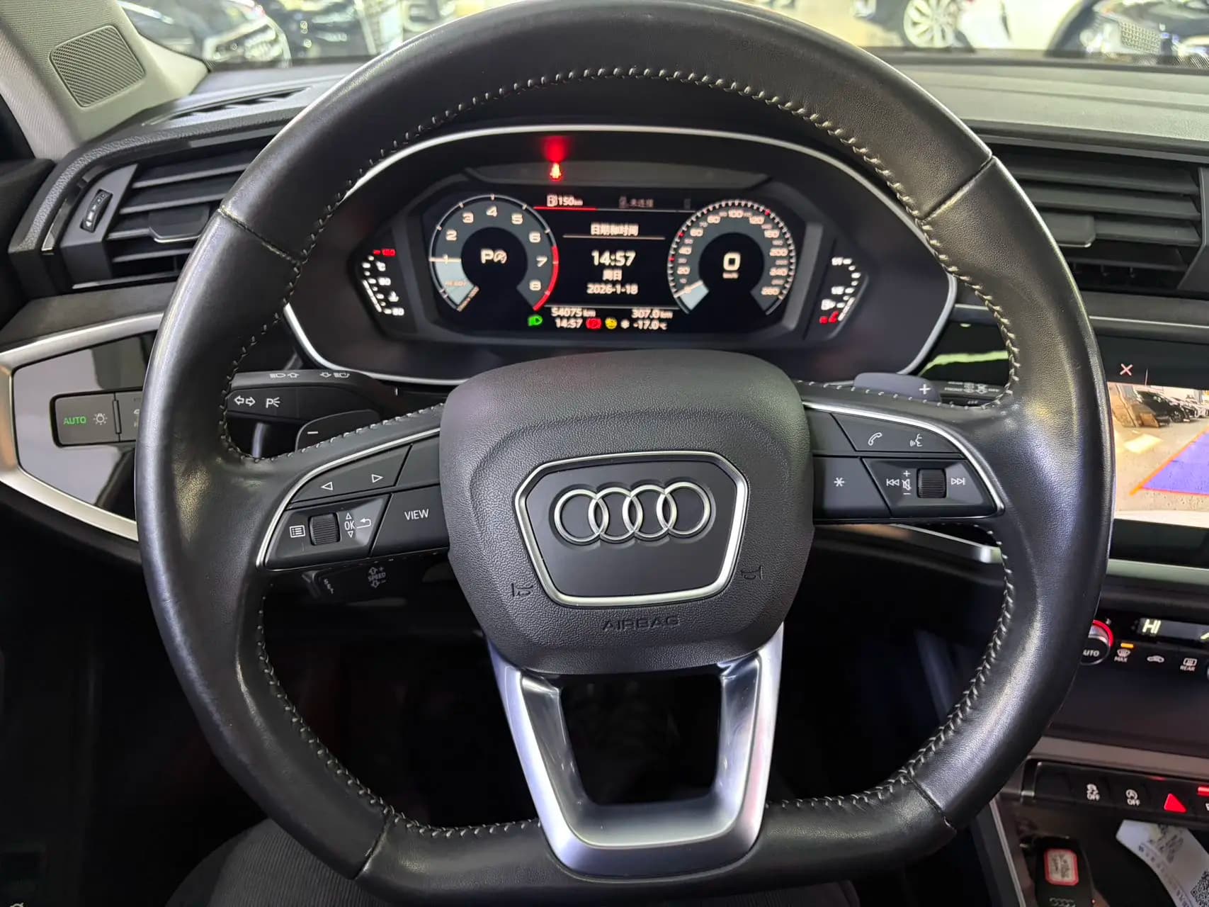 Audi Q3 2021 г. 54000 км. — фото 12