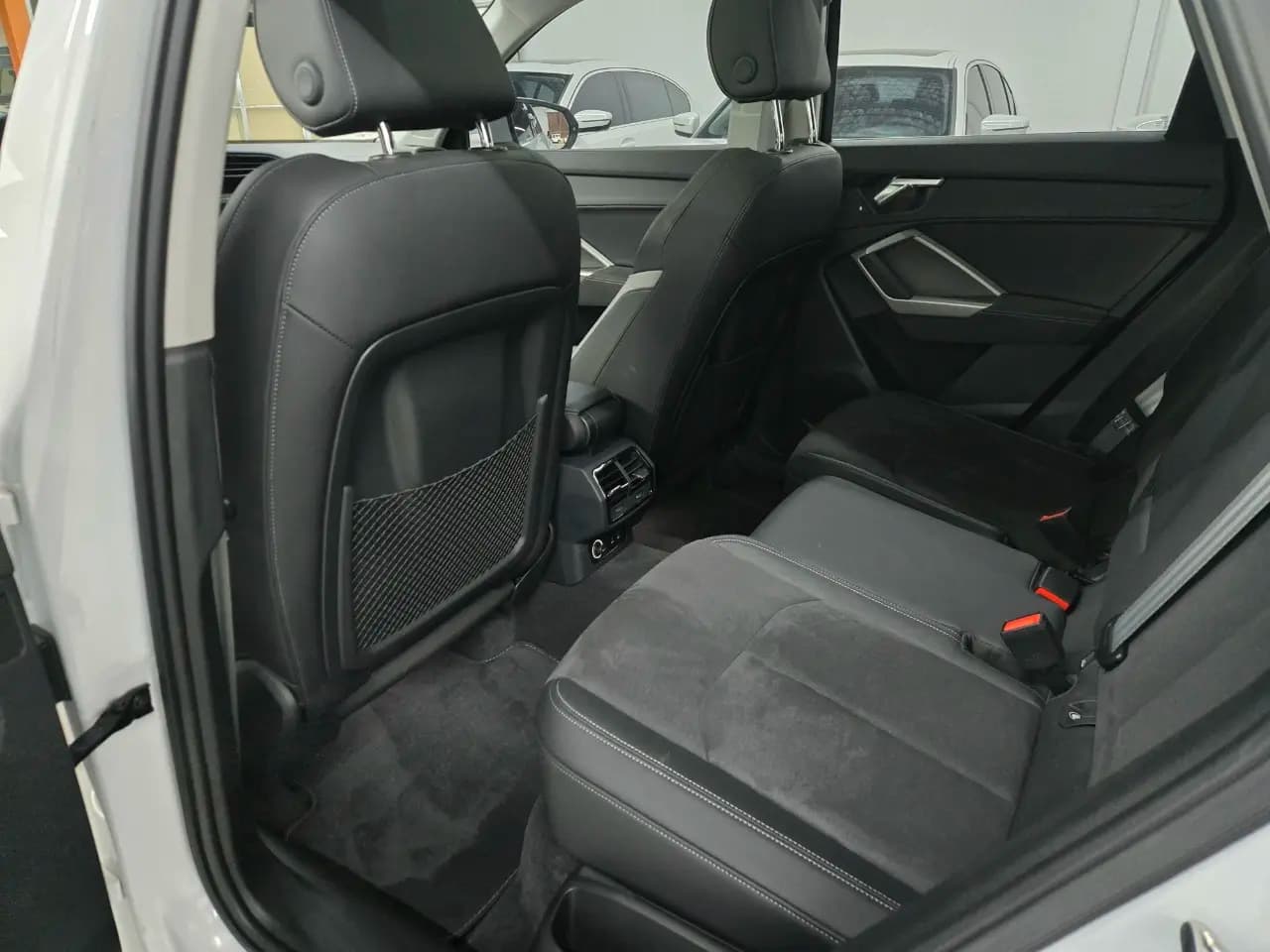 Audi Q3 2022 г. 21000 км. — фото 14