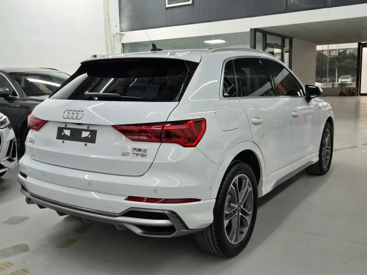 Audi Q3 2022 г. 21000 км. — фото 6