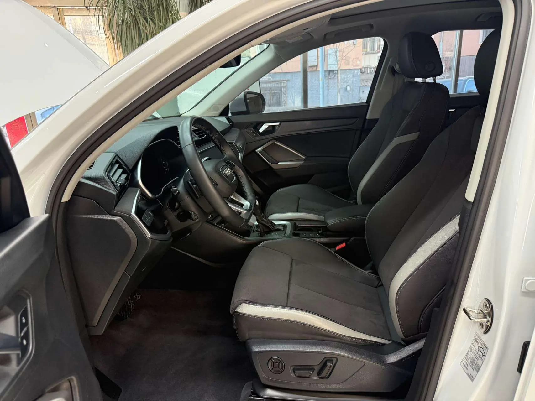 Audi Q3 2022 г. 37000 км. — фото 17
