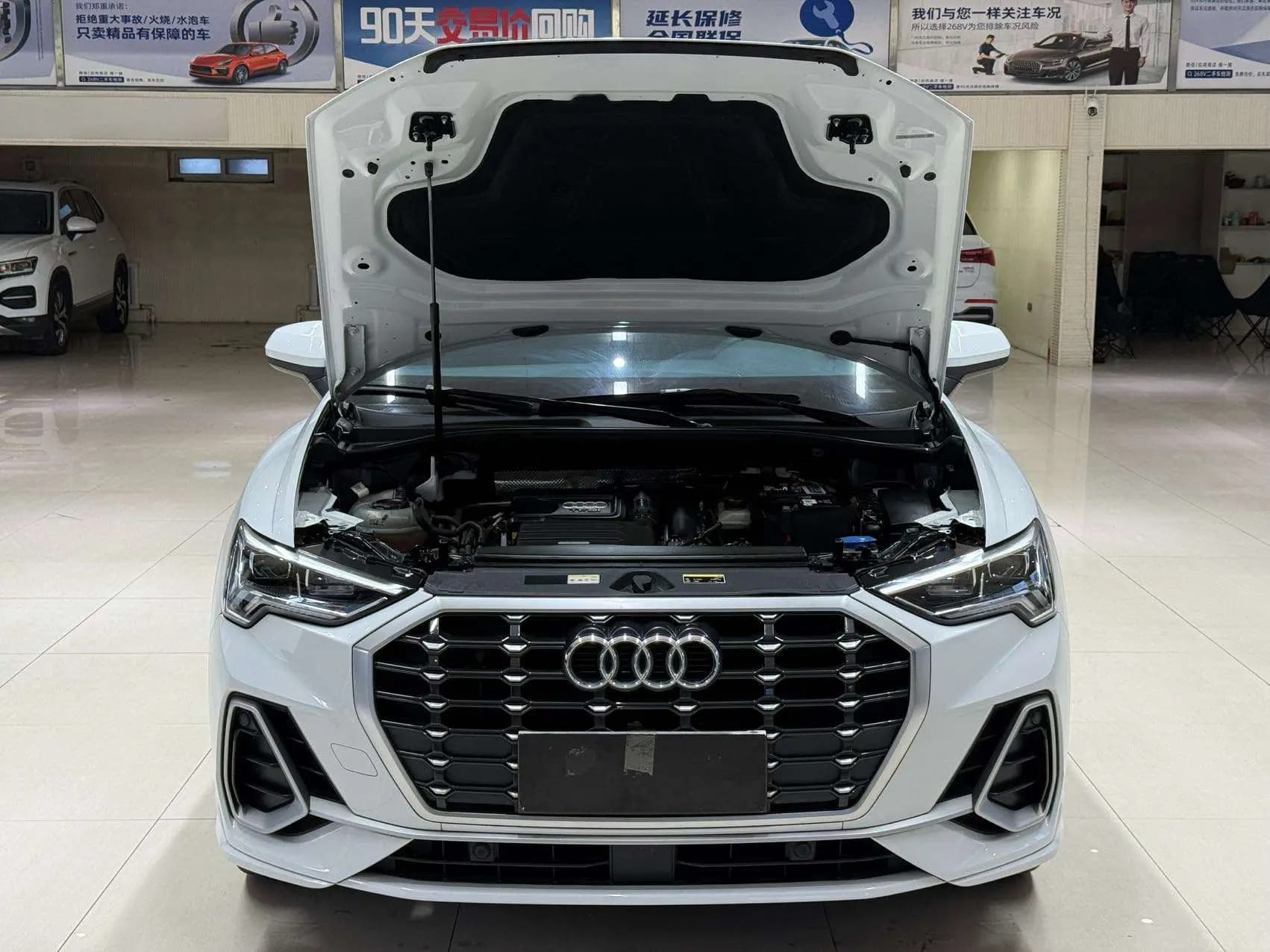 Audi Q3 2022 г. 54000 км. — фото 11