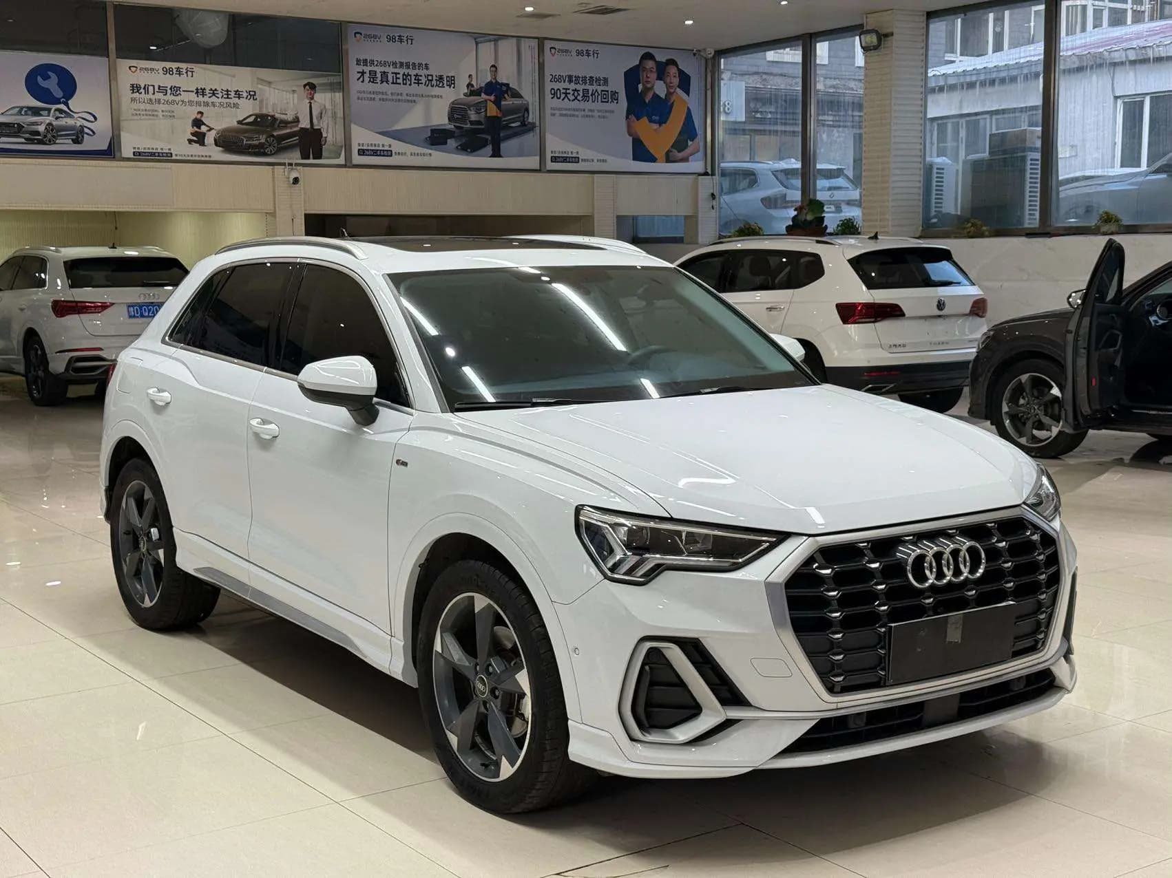 Audi Q3 2022 г. 54000 км. — фото 3
