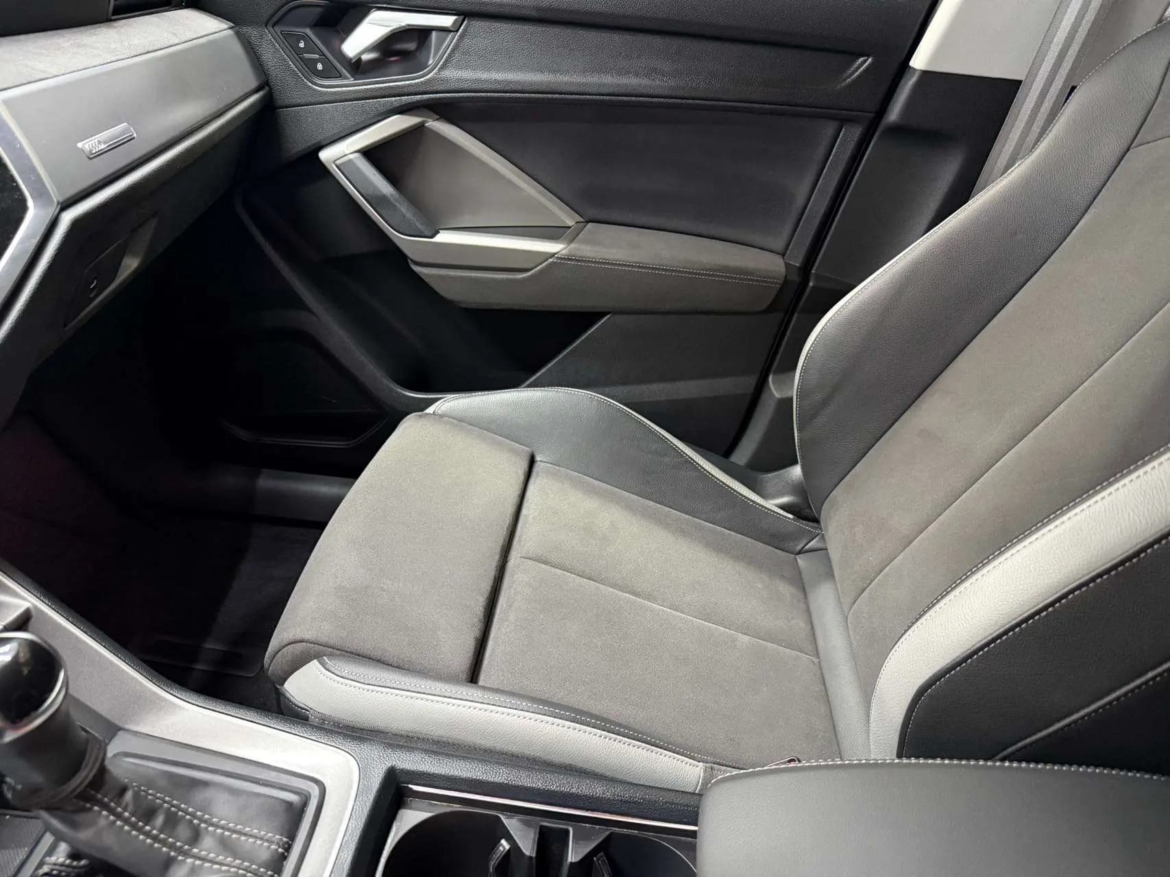 Audi Q3 2022 г. 54000 км. — фото 24