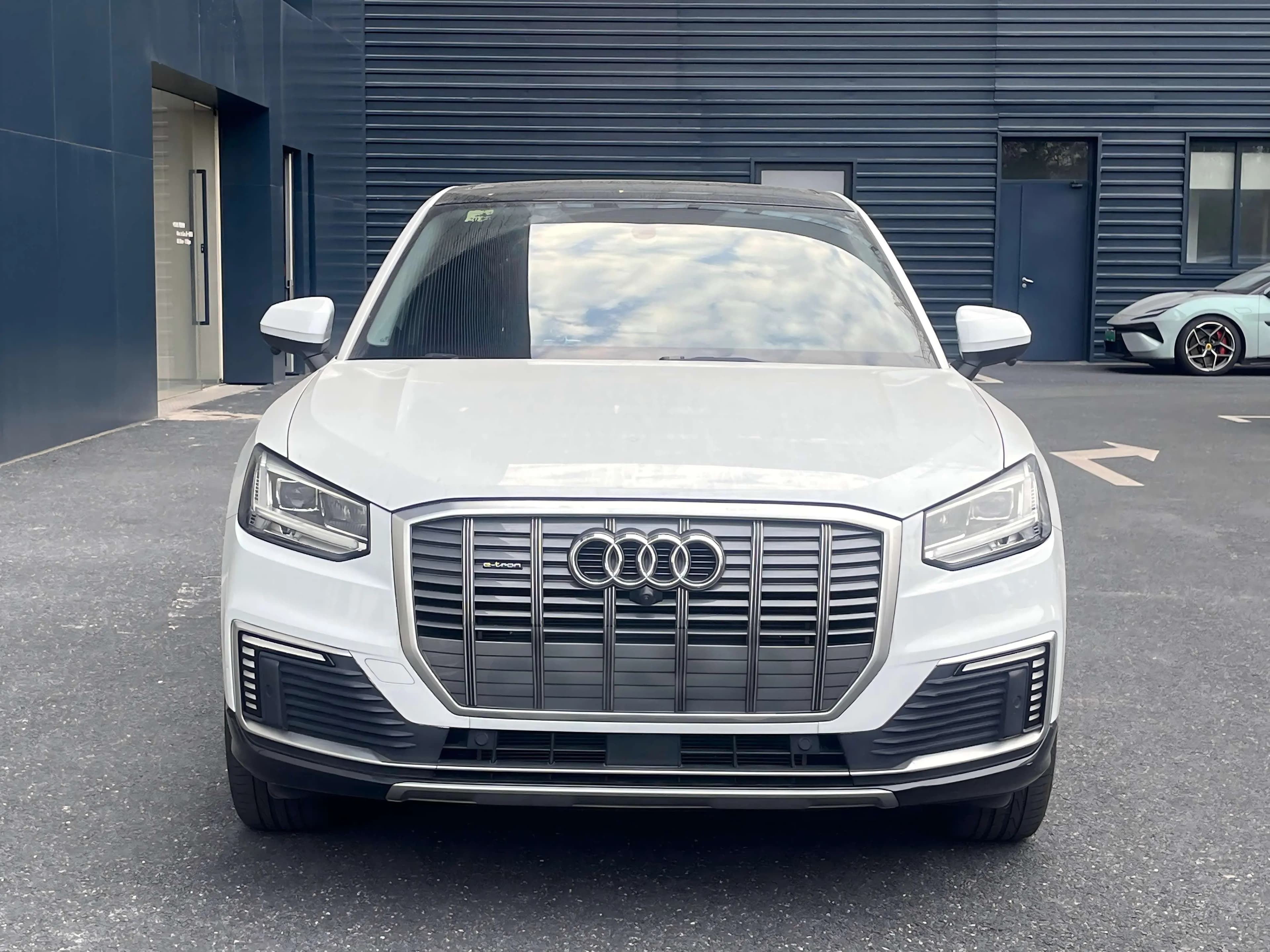 Audi Q2L e-tron 2021 г. 30098 км. — фото 2