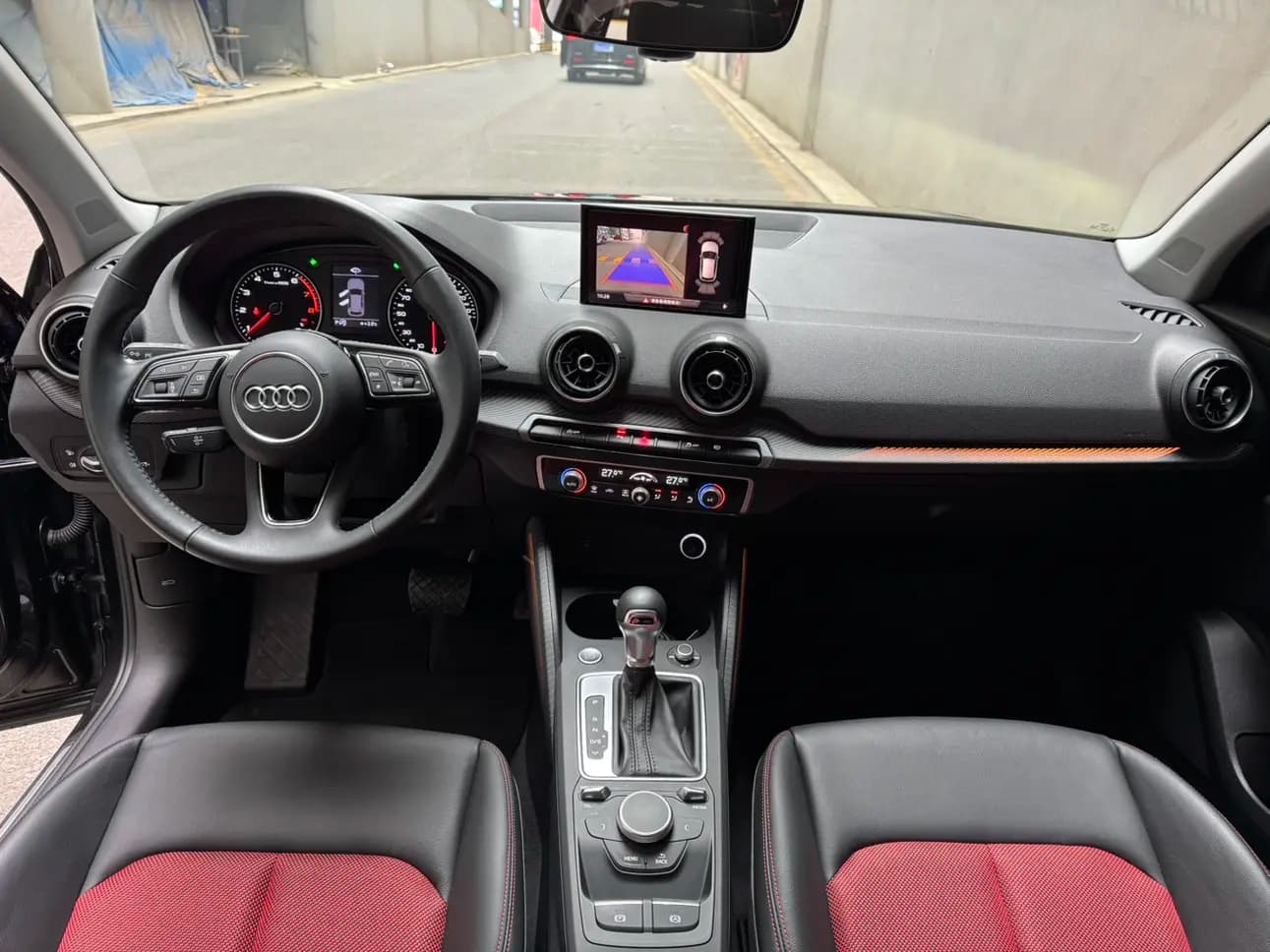 Audi Q2L 2021 г. 33542 км. — фото 13