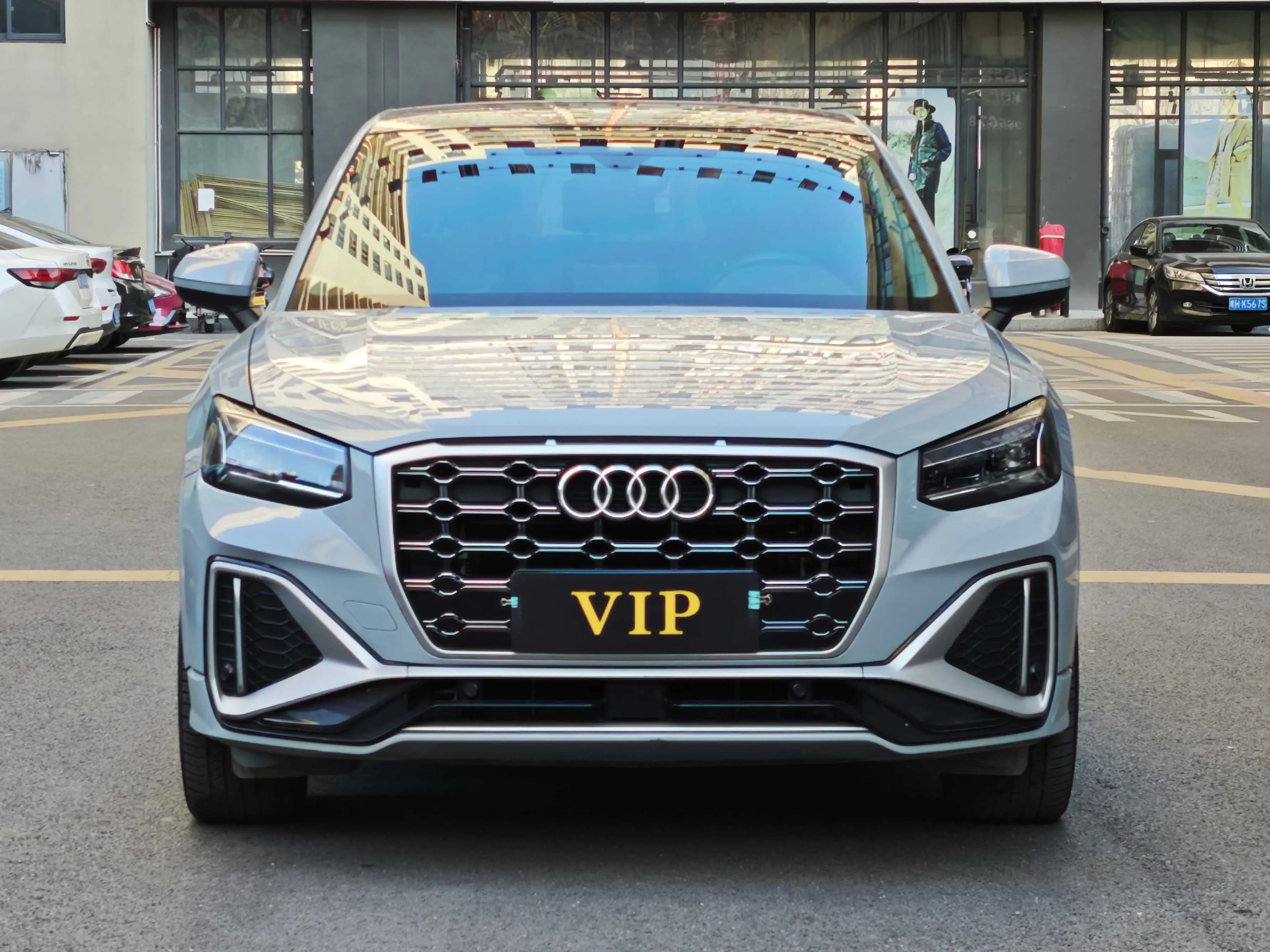 Audi Q2L 2024 г. 40140 км. — фото 2