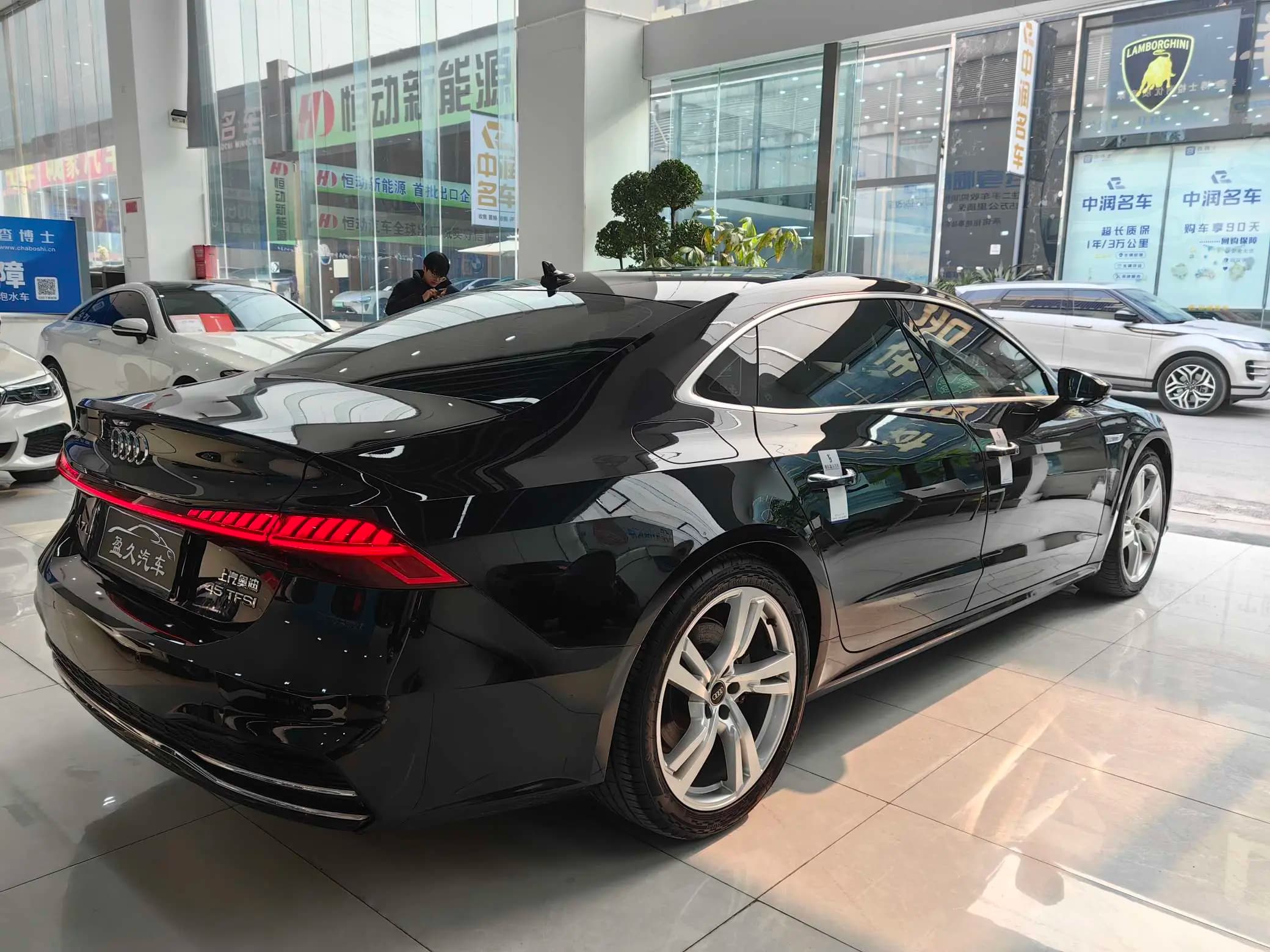 Audi A7L 2023 г. 68000 км. — фото 5