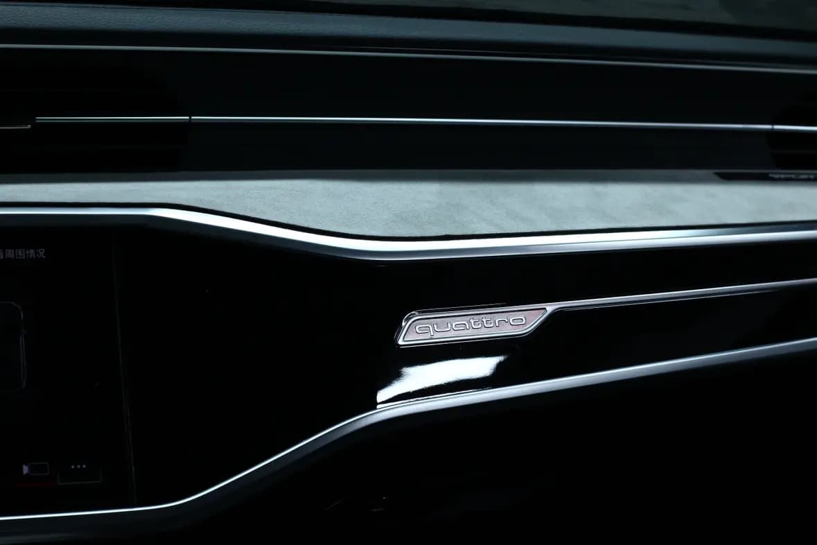 Audi A6 2023 г. 19029 км. — фото 8