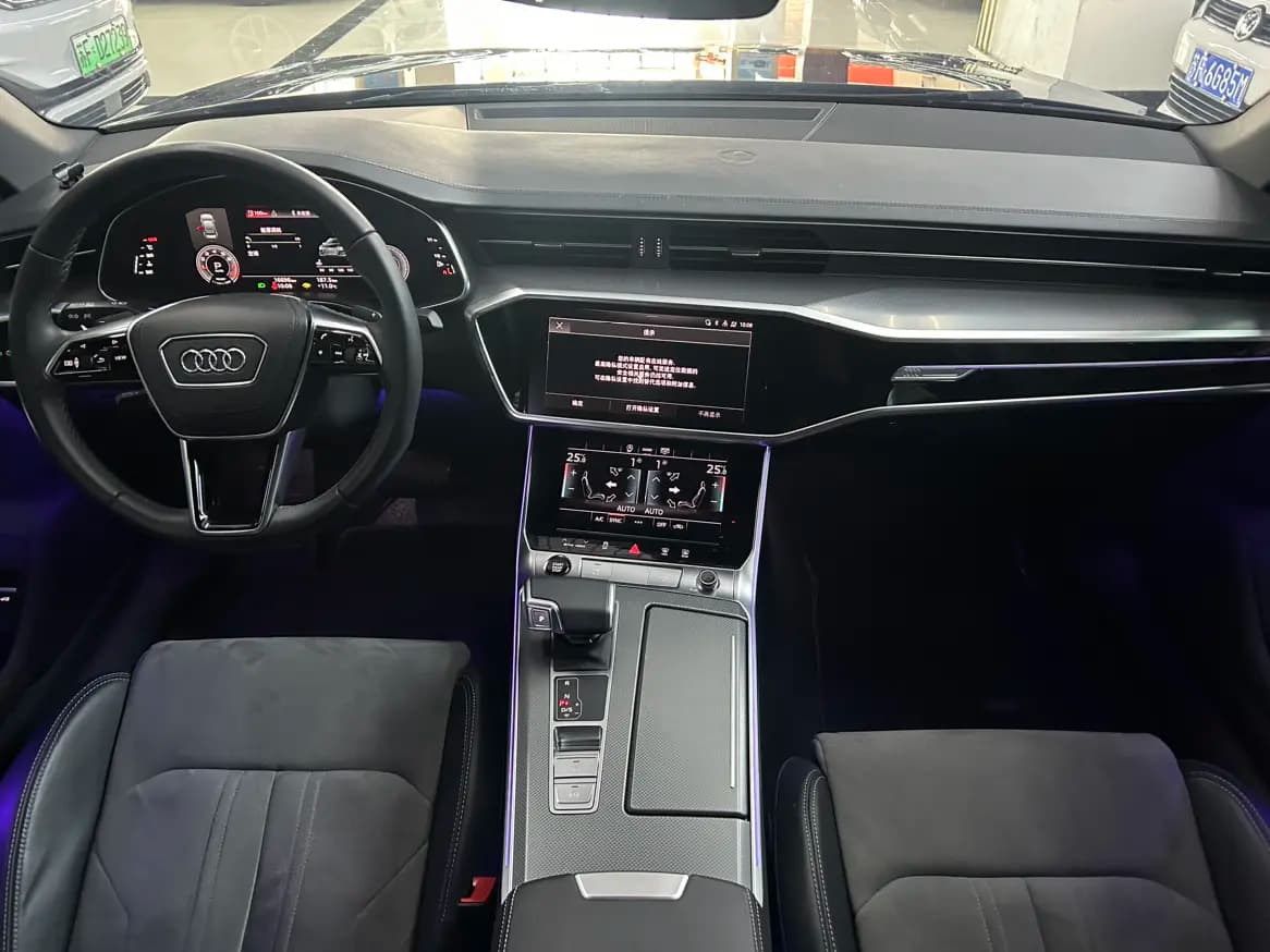 Audi A6L 2025 г. 16125 км. — фото 9