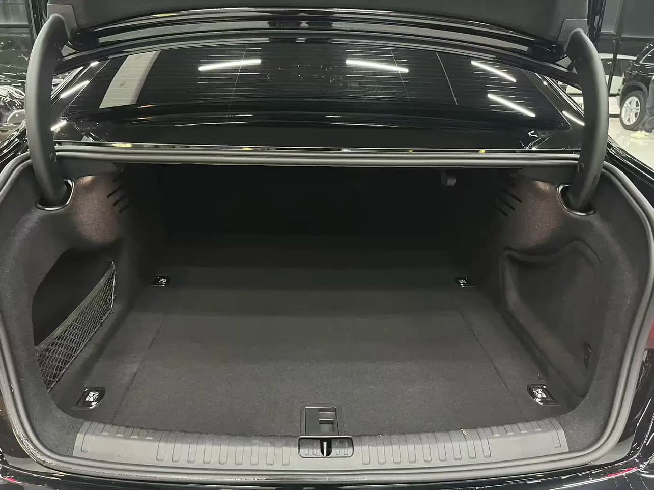 Audi A6L 2024 г. 12127 км. — фото 14