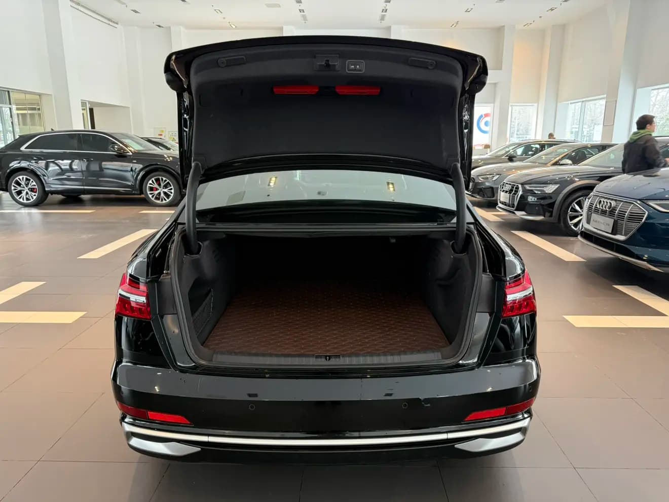 Audi A6L 2023 г. 48828 км. — фото 18