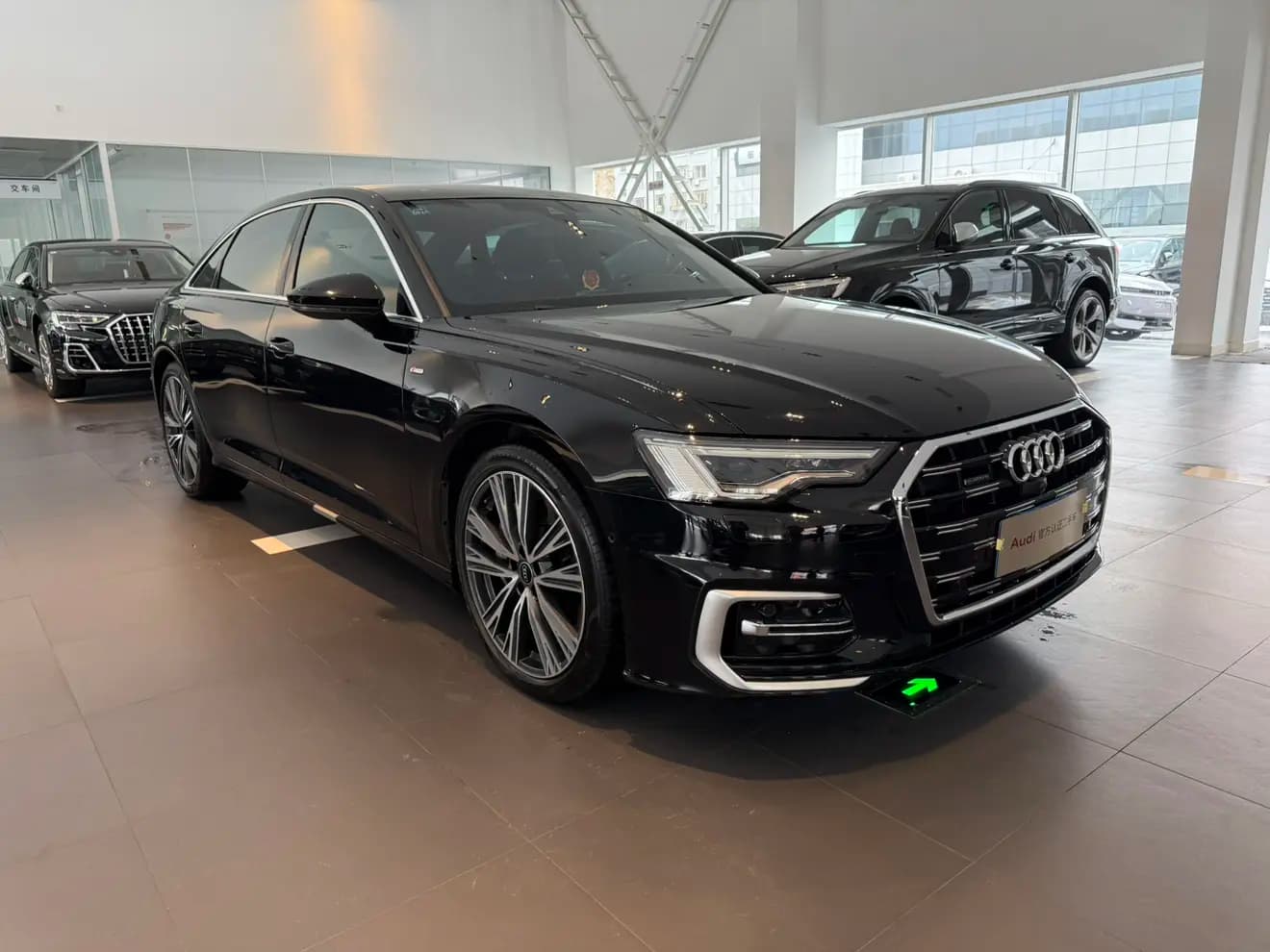 Audi A6L 2023 г. 48828 км. — фото 3