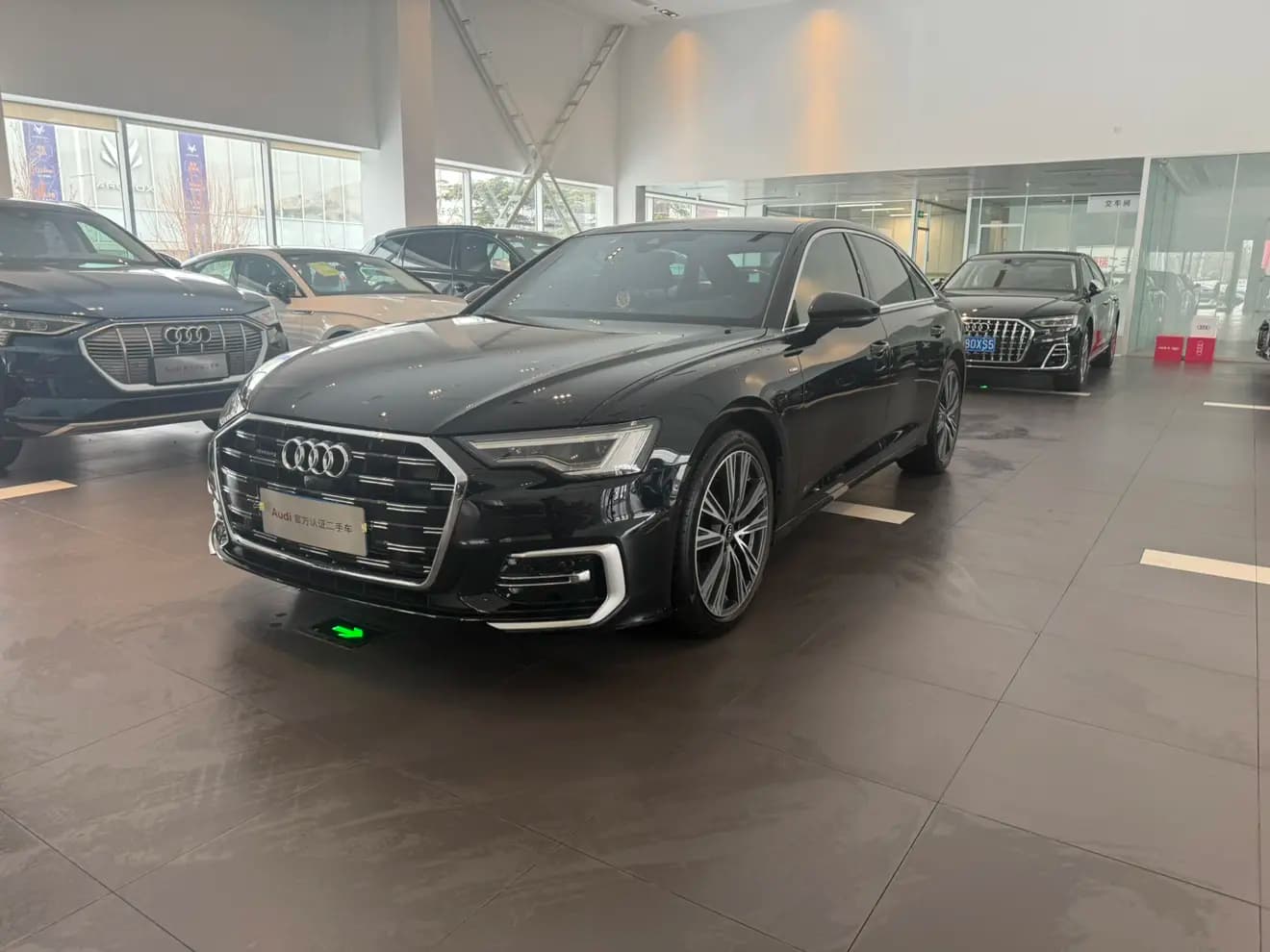 Audi A6L 2023 г. 48828 км. — фото 9
