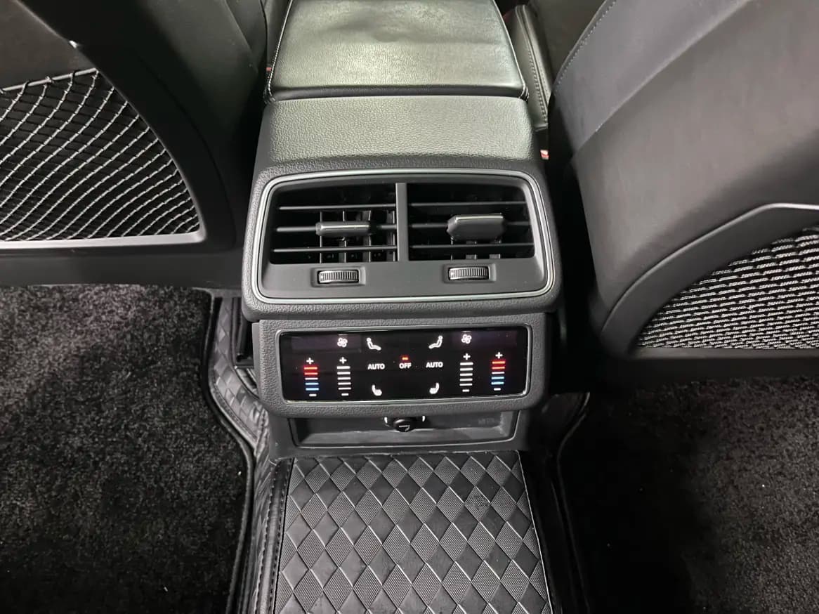 Audi A6L 2022 г. 51124 км. — фото 10