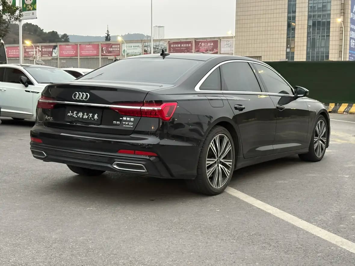 Audi A6L 2022 г. 50122 км. — фото 6