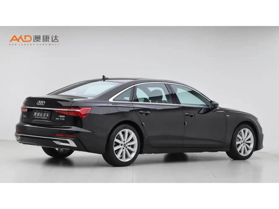 Audi A6L 2024 г. 5817 км. — фото 4