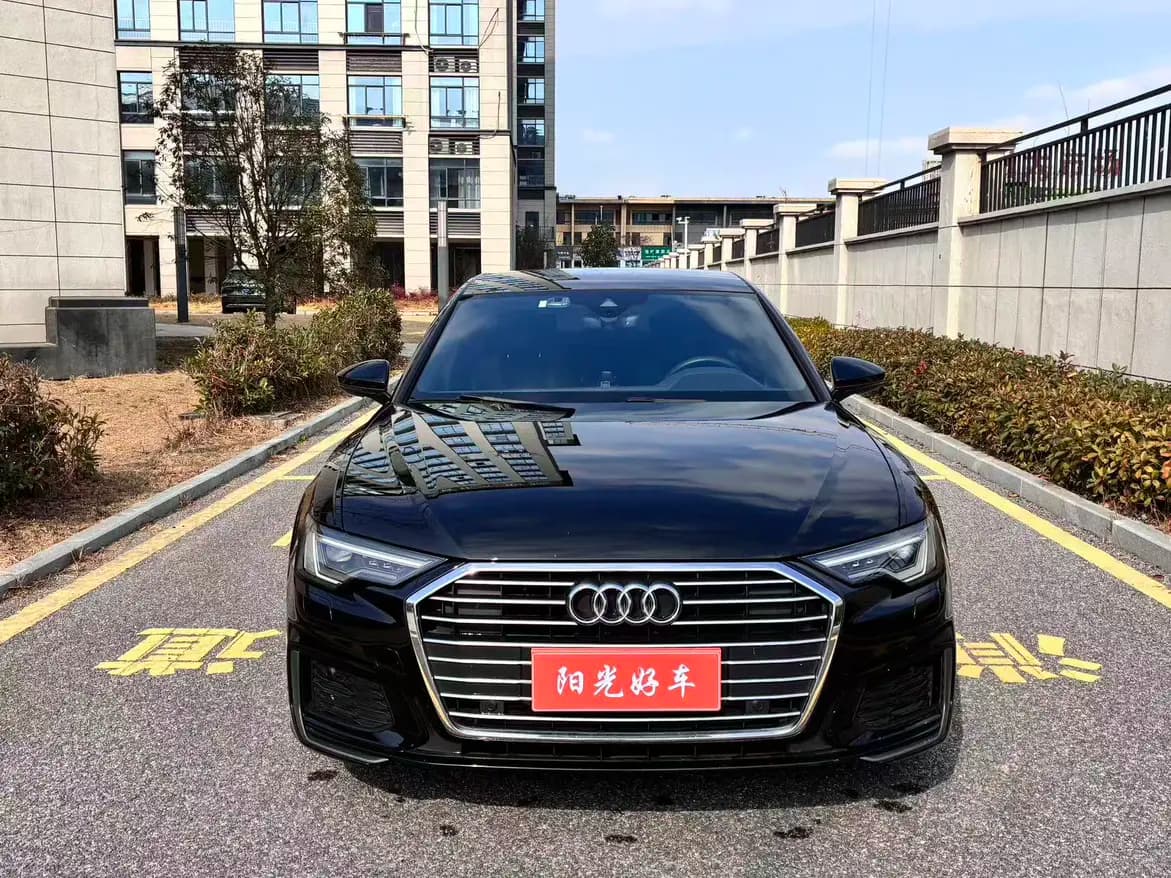 Audi A6L 2021 г. 90095 км. — фото 2