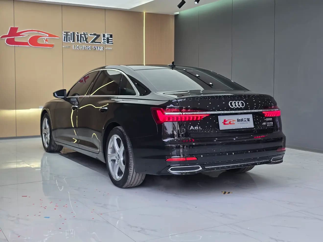 Audi A6L 2021 г. 64121 км. — фото 4