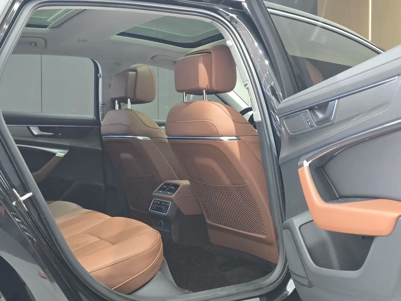 Audi A6L 2021 г. 64121 км. — фото 7