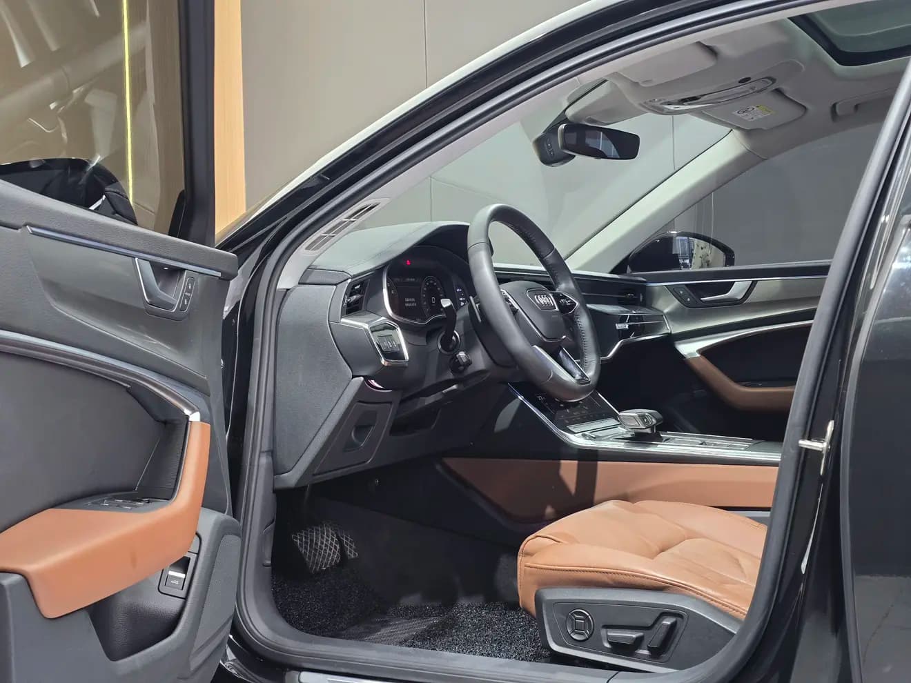 Audi A6L 2021 г. 64121 км. — фото 10