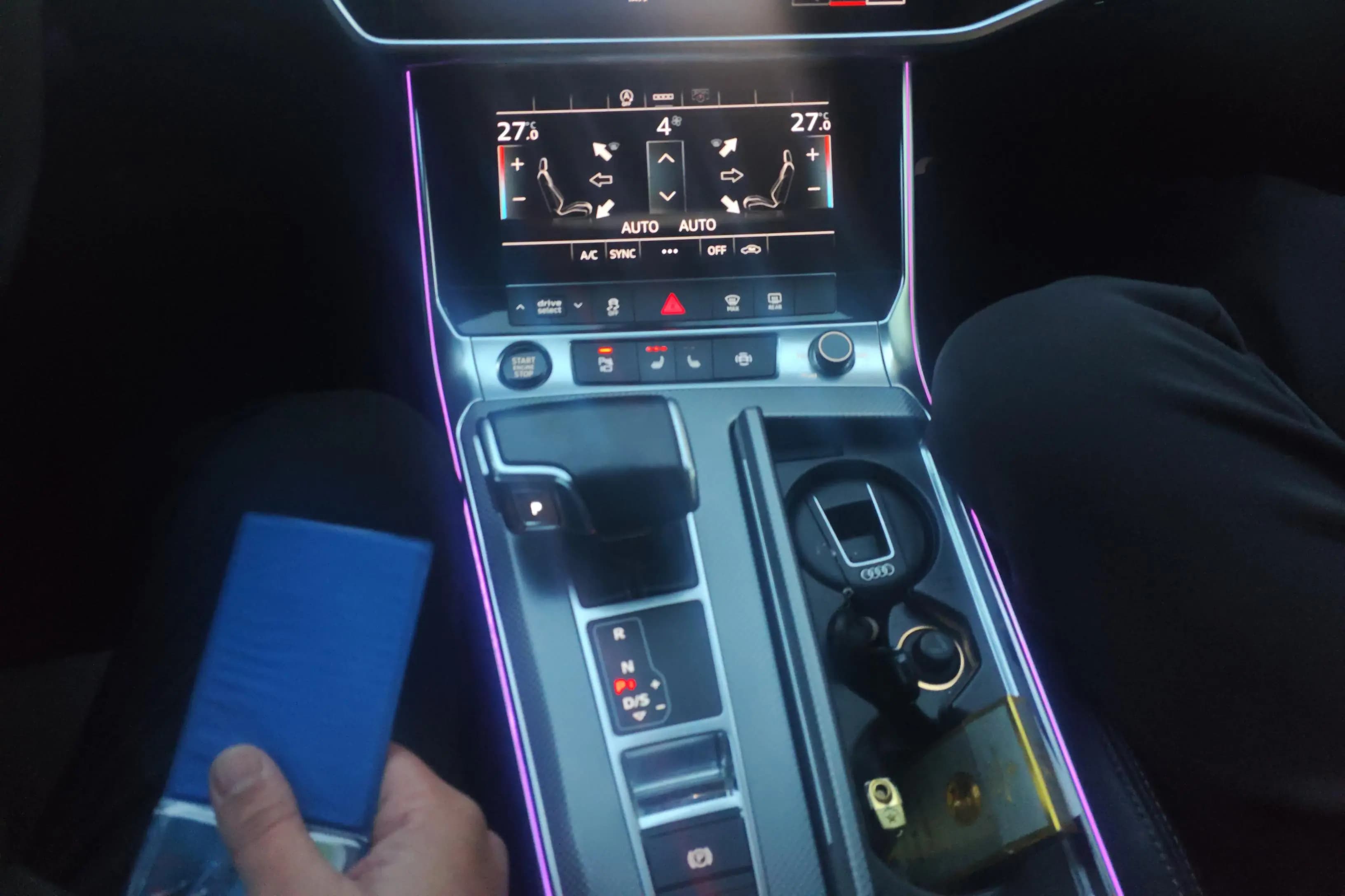 Audi A6L 2021 г. 123825 км. — фото 16
