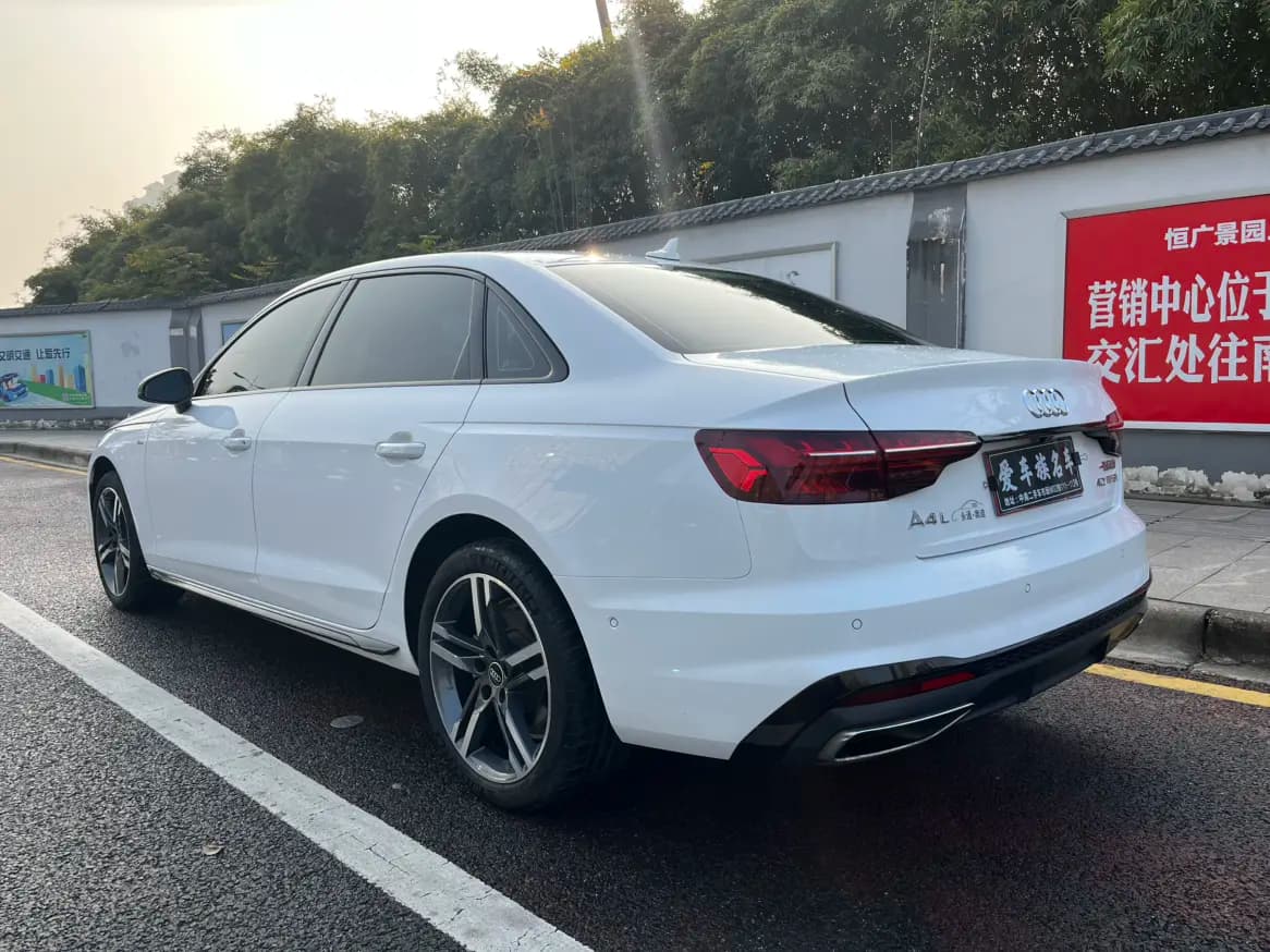 Audi A4L 2022 г. 24034 км. — фото 5