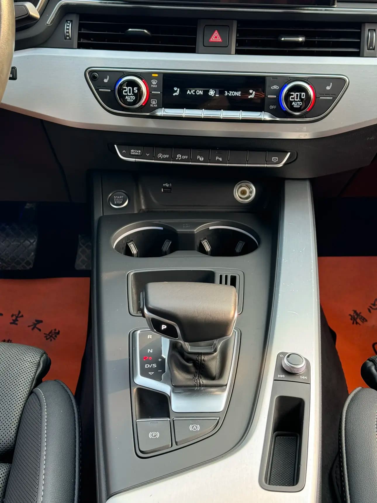 Audi A4L 2021 г. 46047 км. — фото 10