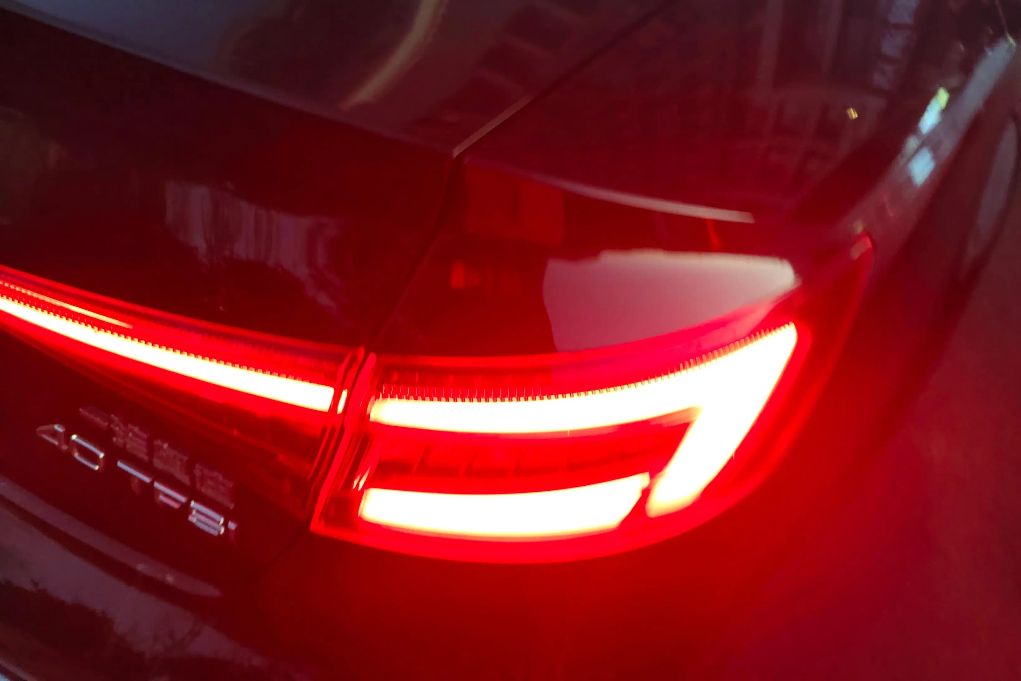 Audi A4L 2021 г. 70548 км. — фото 8
