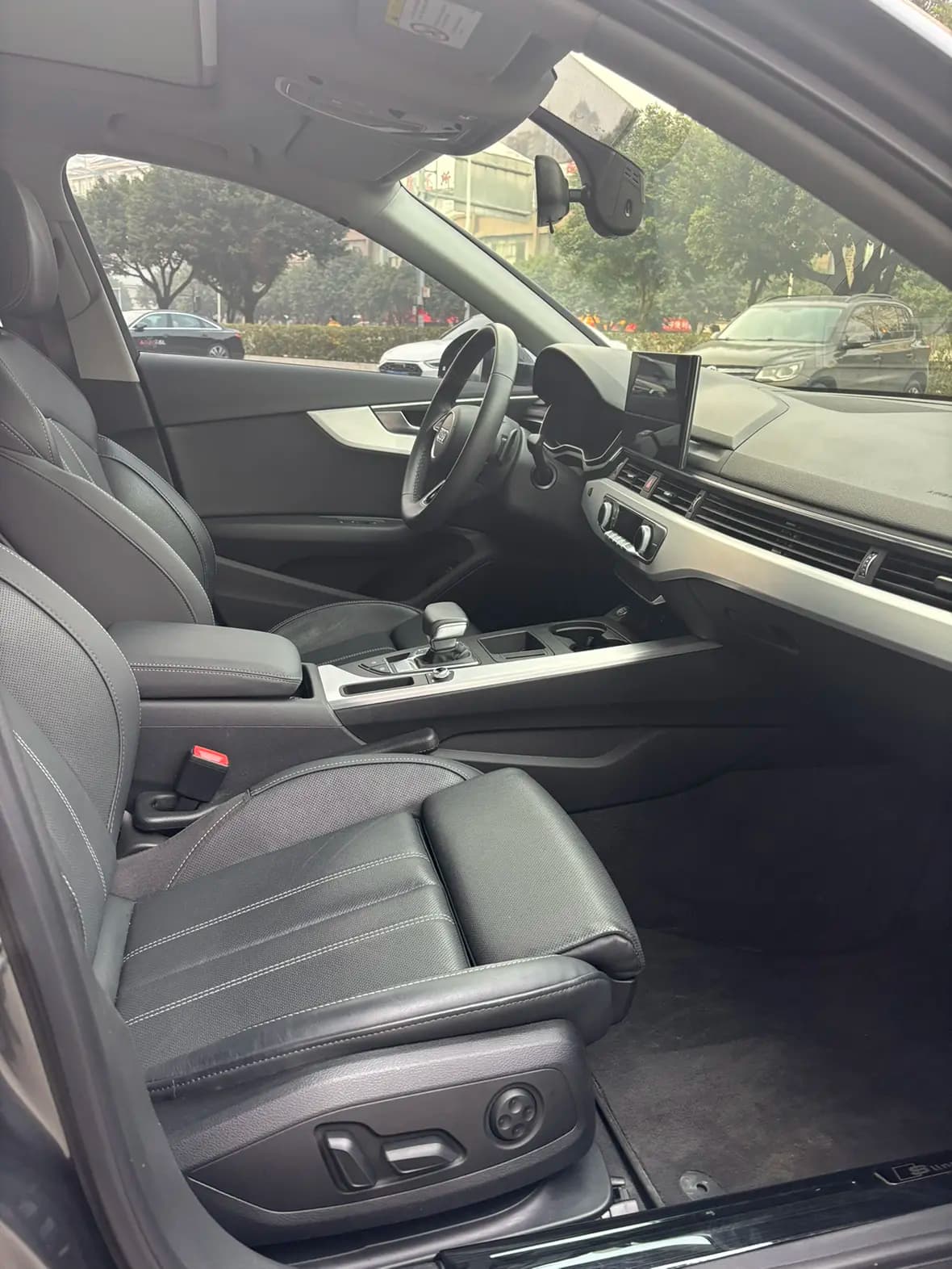 Audi A4L 2023 г. 19851 км. — фото 4