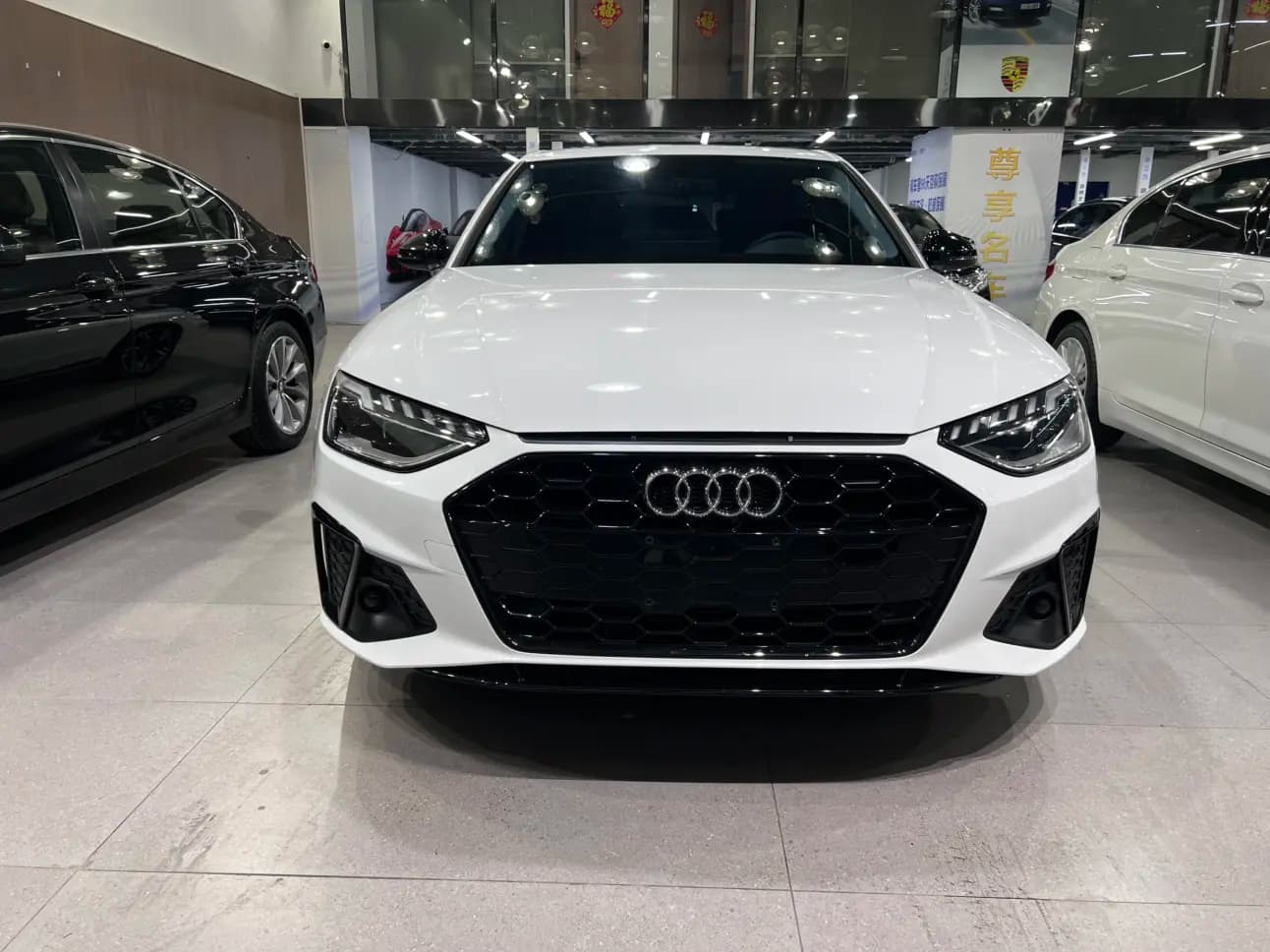Audi A4L 2022 г. 21653 км. — фото 2